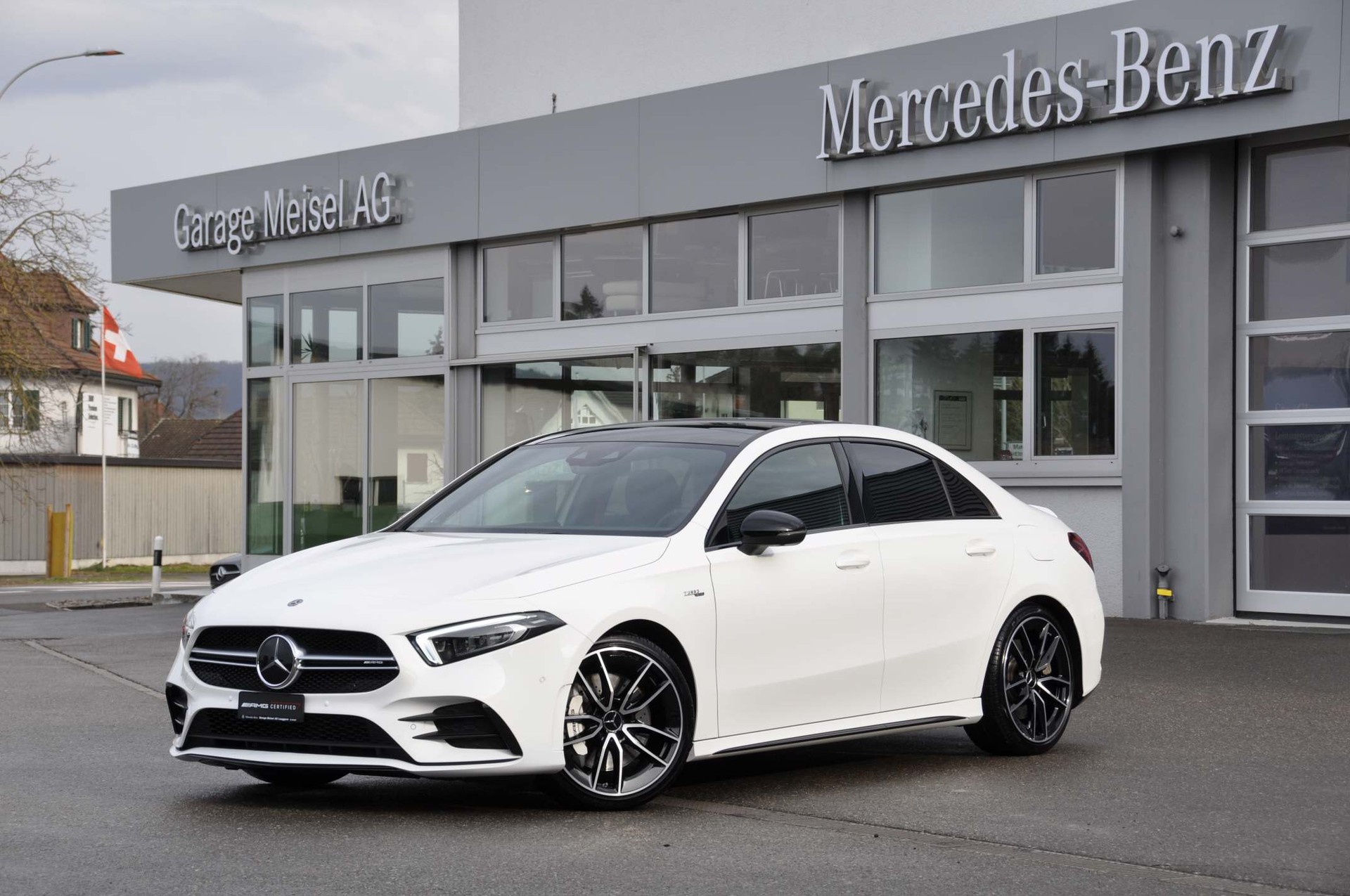 MERCEDES-BENZ A 35 AMG 4Matic Limousine-image-0