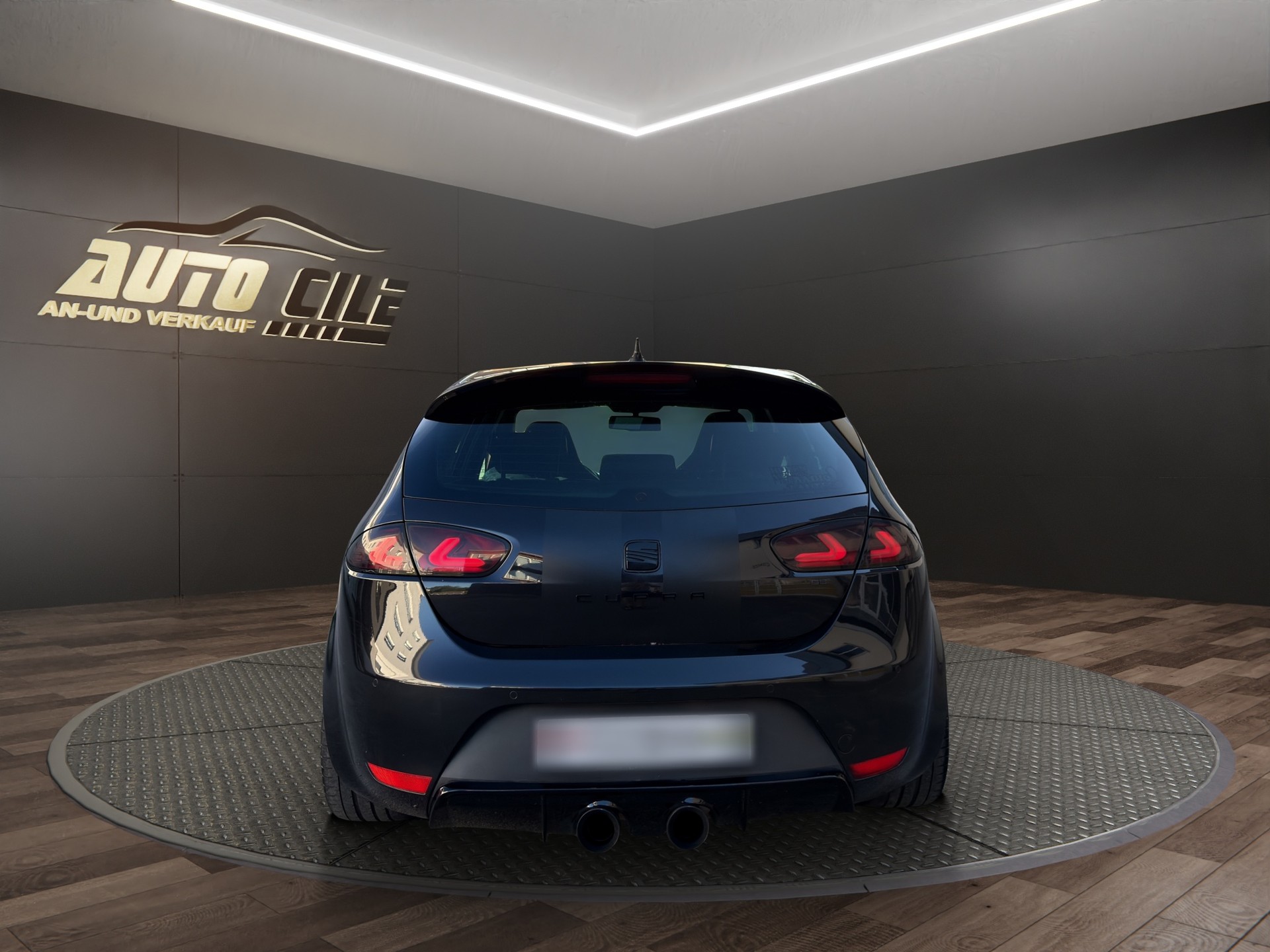 SEAT Leon 2.0 TSI Cupra R310 World Champion Edition-image-4