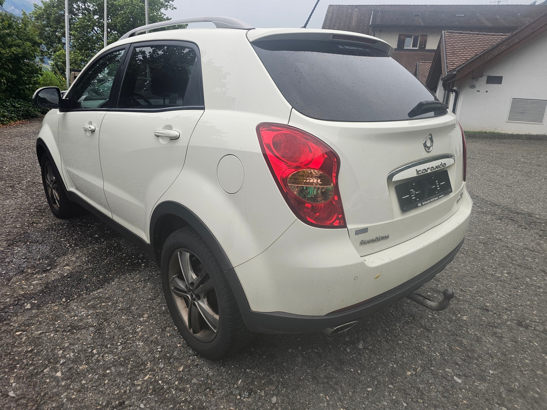 KGM-SsangYong Korando 2.0 e-XDI Sapphire 4WD-image-3