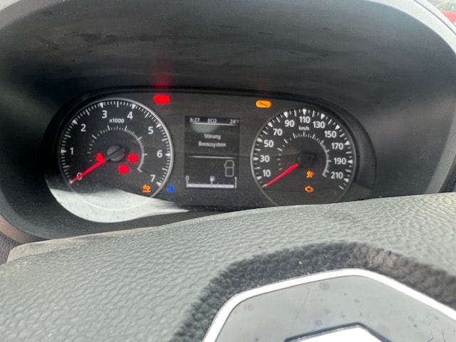 RENAULT Master T35 2.3 Blue dCi 180 L3H2-image-4