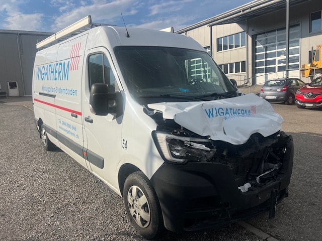 RENAULT Master T35 2.3 Blue dCi 180 L3H2-image-0