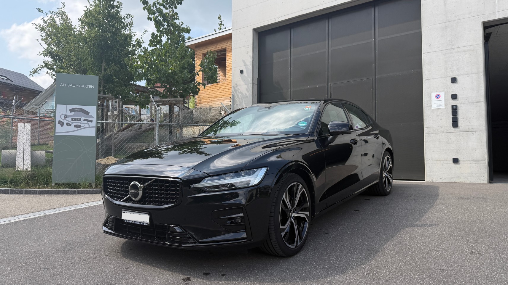 VOLVO 2.0 B4 MH Plus Dark-image-0