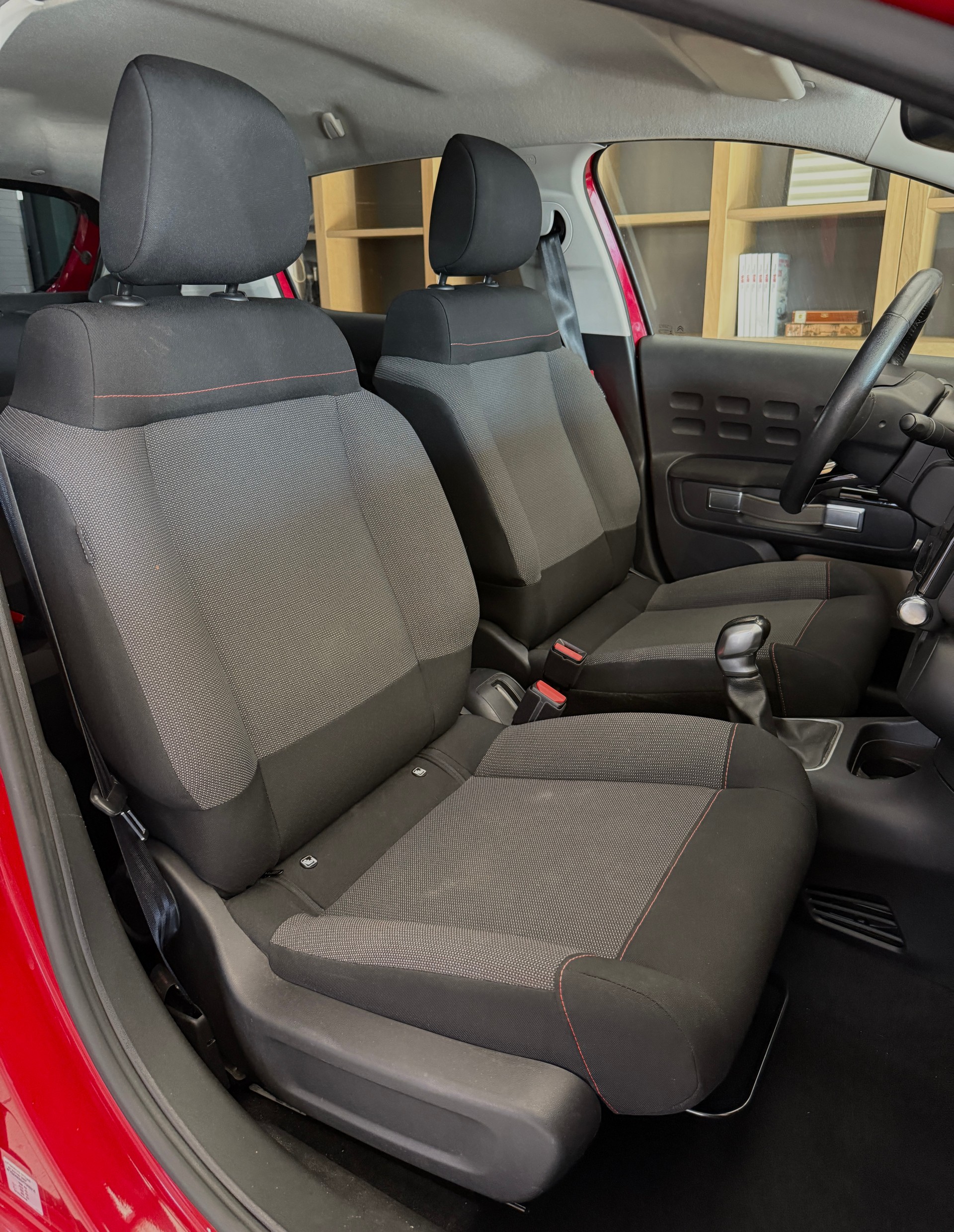 CITROEN C3 1.2i PureTech Shine-image-13