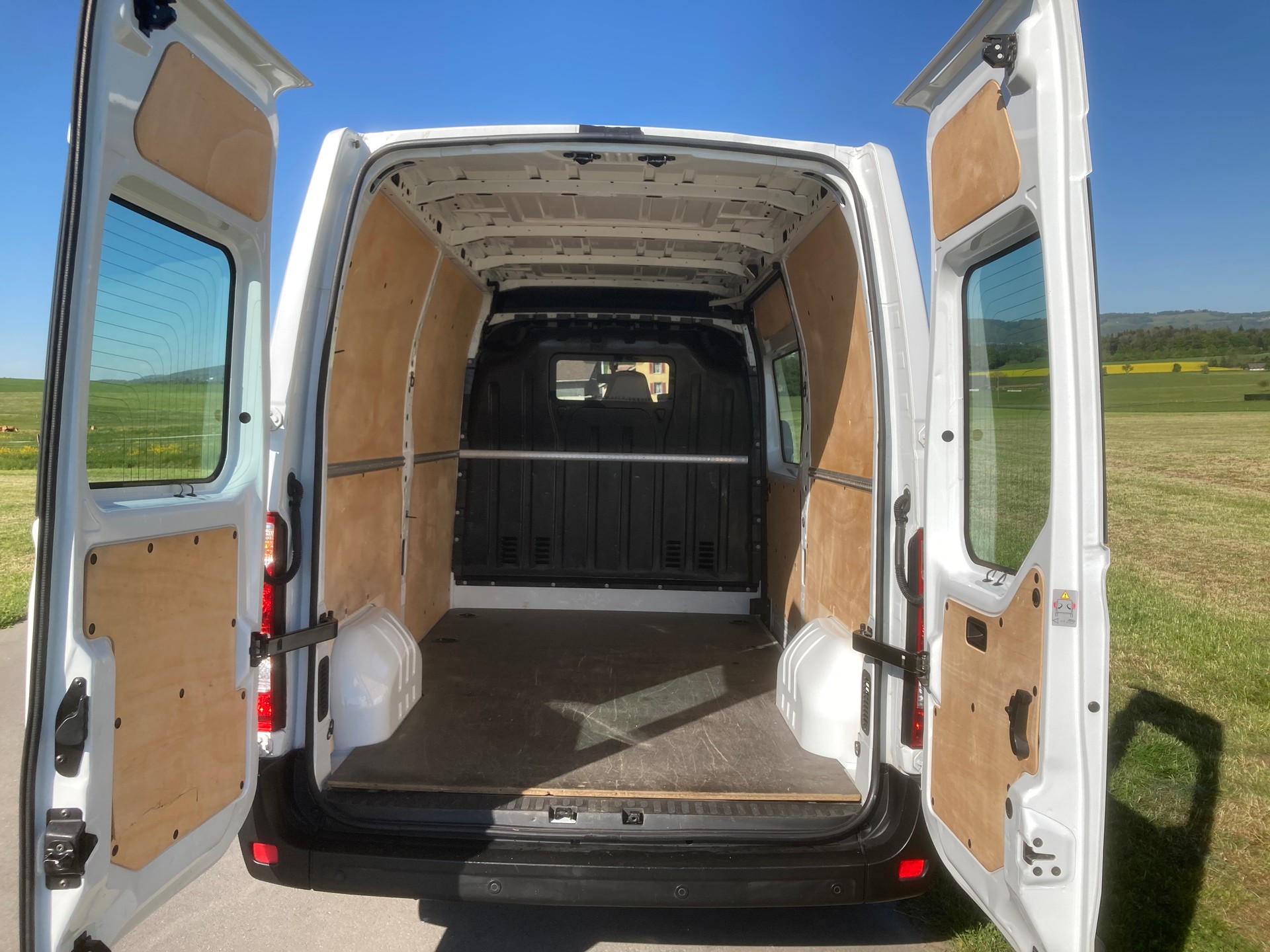 RENAULT Master T35 2.3dCi 130 L2H2-image-5