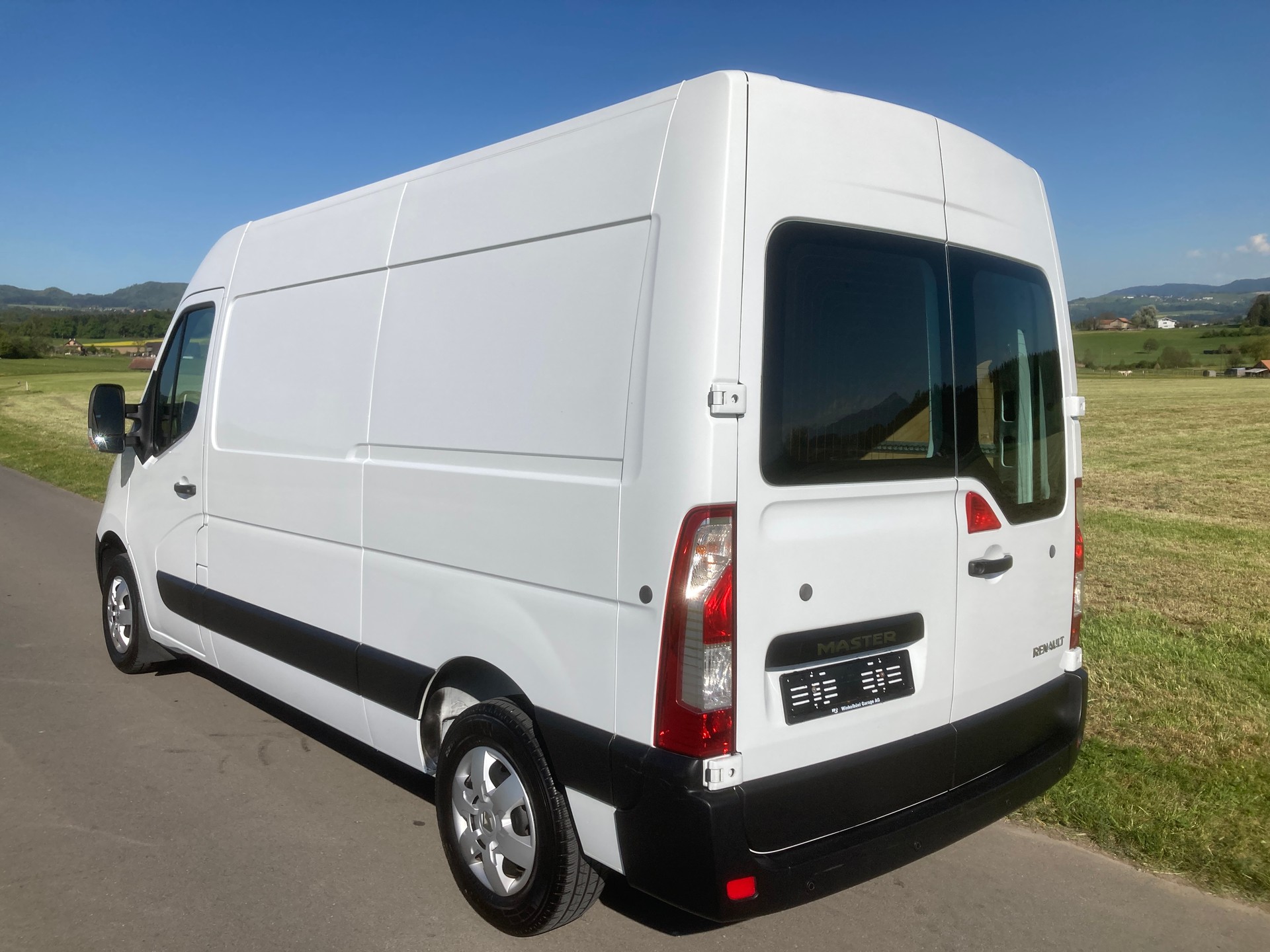 RENAULT Master T35 2.3dCi 130 L2H2-image-3
