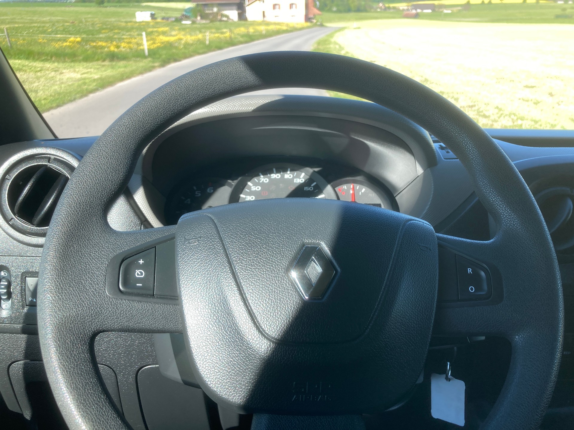 RENAULT Master T35 2.3dCi 130 L2H2-image-12