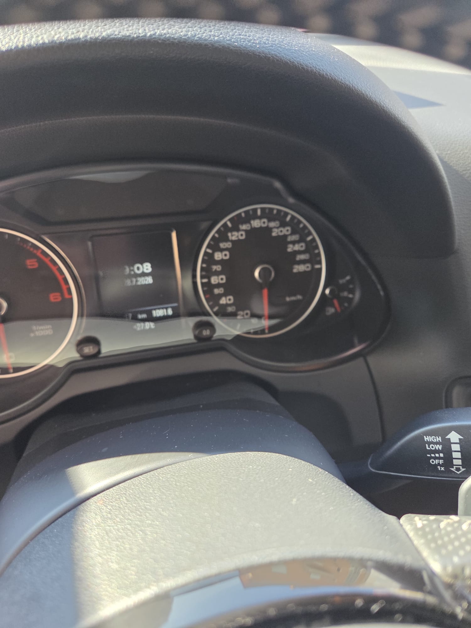 AUDI Q5 2.0 TDI quattro S-Tronic-image-6