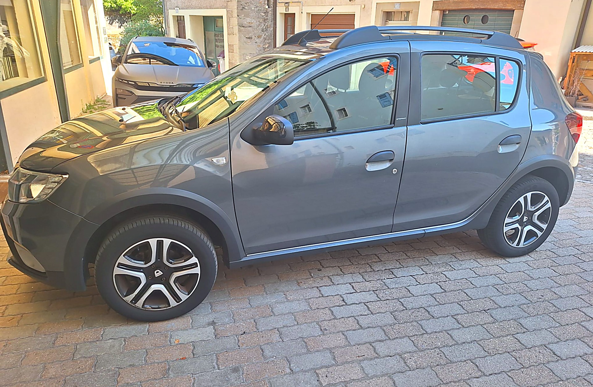 DACIA Stepway Unlimited 2-image-1