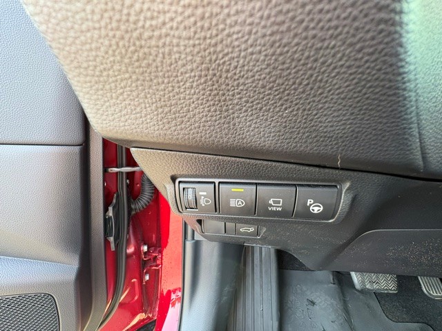 TOYOTA Corolla Cross 2.0 4WD Premium e-CVT-image-19