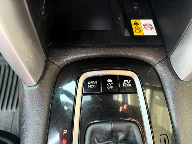 TOYOTA Corolla Cross 2.0 4WD Premium e-CVT-image-18