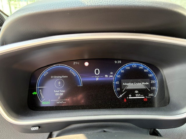 TOYOTA Corolla Cross 2.0 4WD Premium e-CVT-image-12