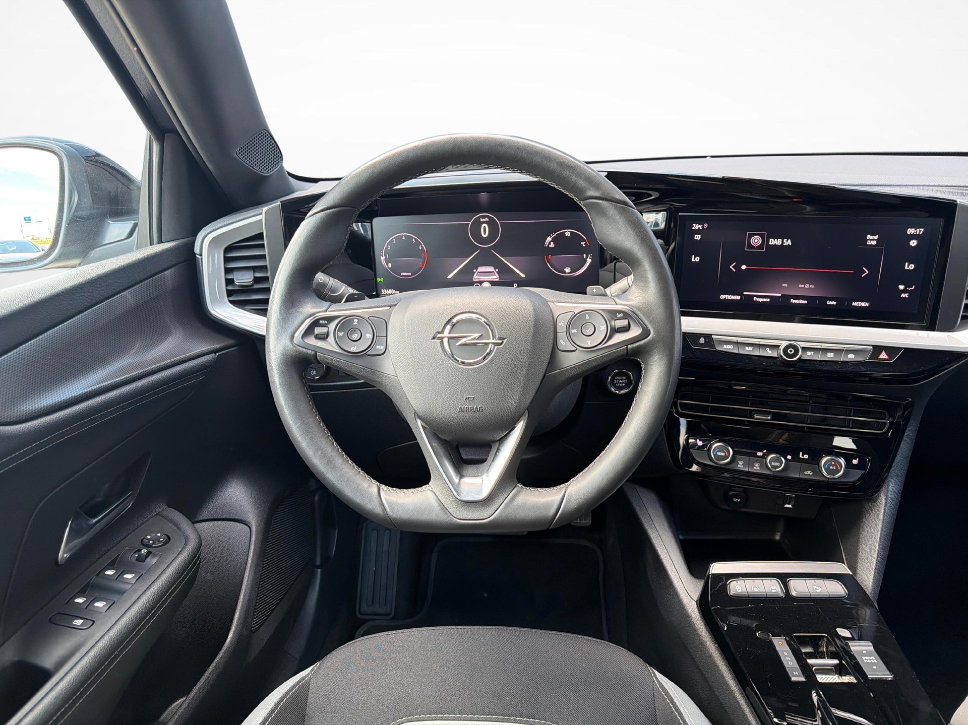 OPEL Mokka 1.2 T 130 Elegance Blitz-image-13