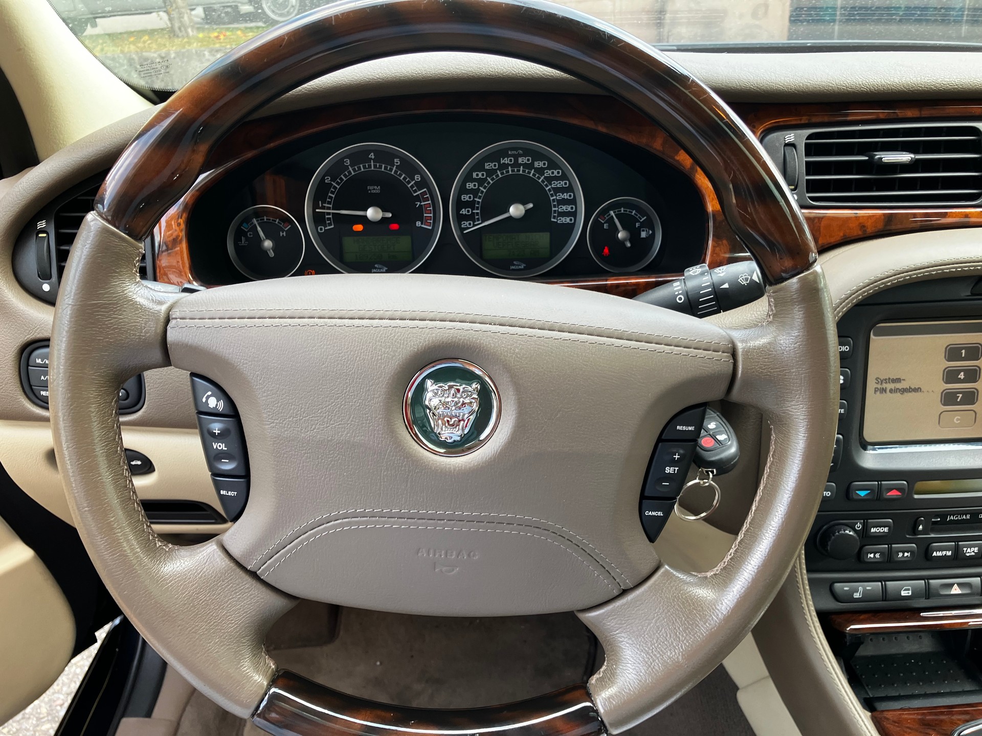 JAGUAR S-TYPE 3.0 V6-image-6