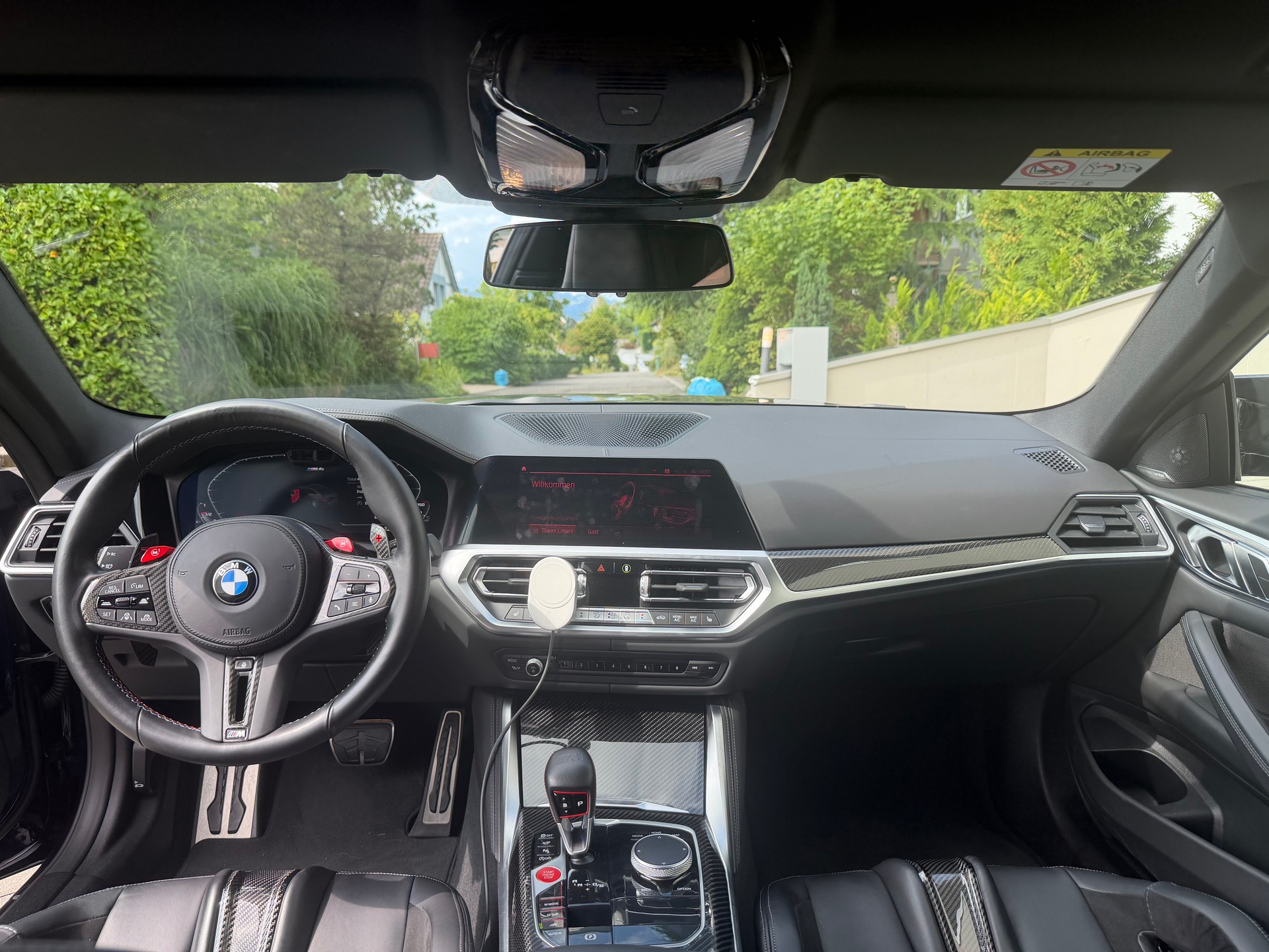 BMW M4 Competition xDrive-image-17