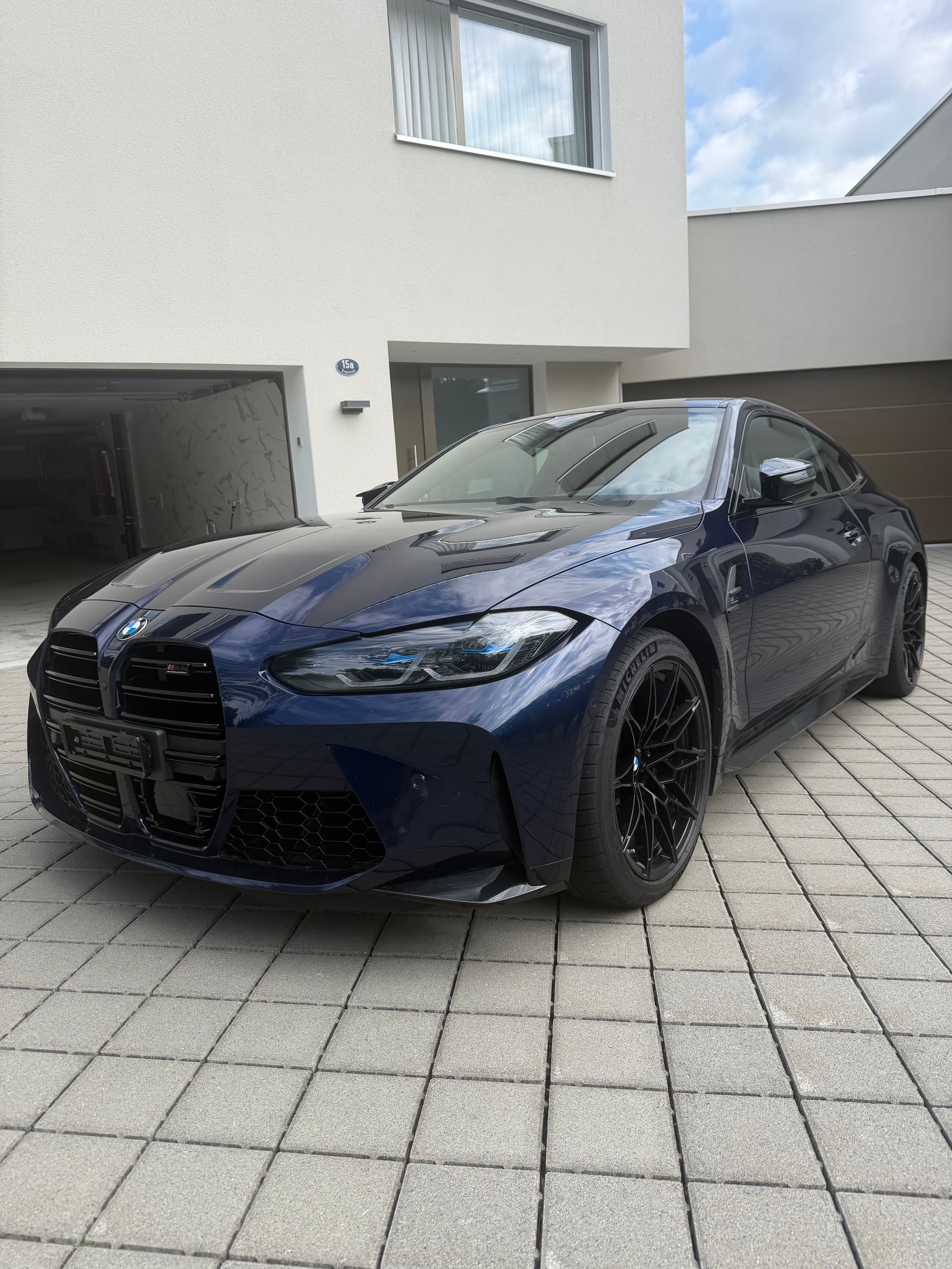 BMW M4 Competition xDrive-image-0