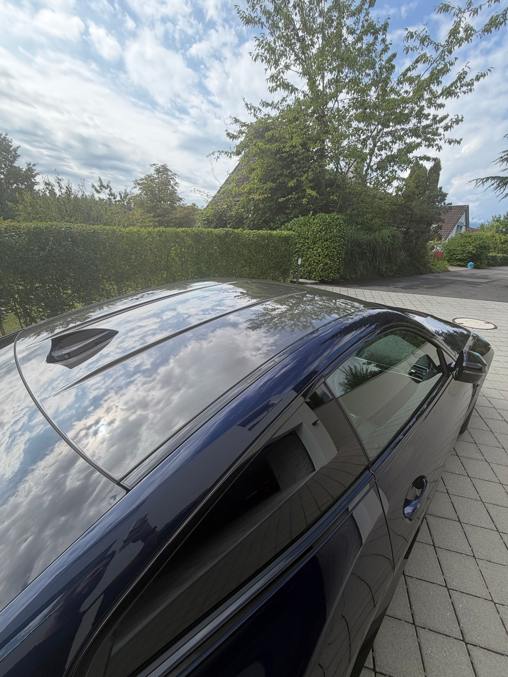 BMW M4 Competition xDrive-image-9