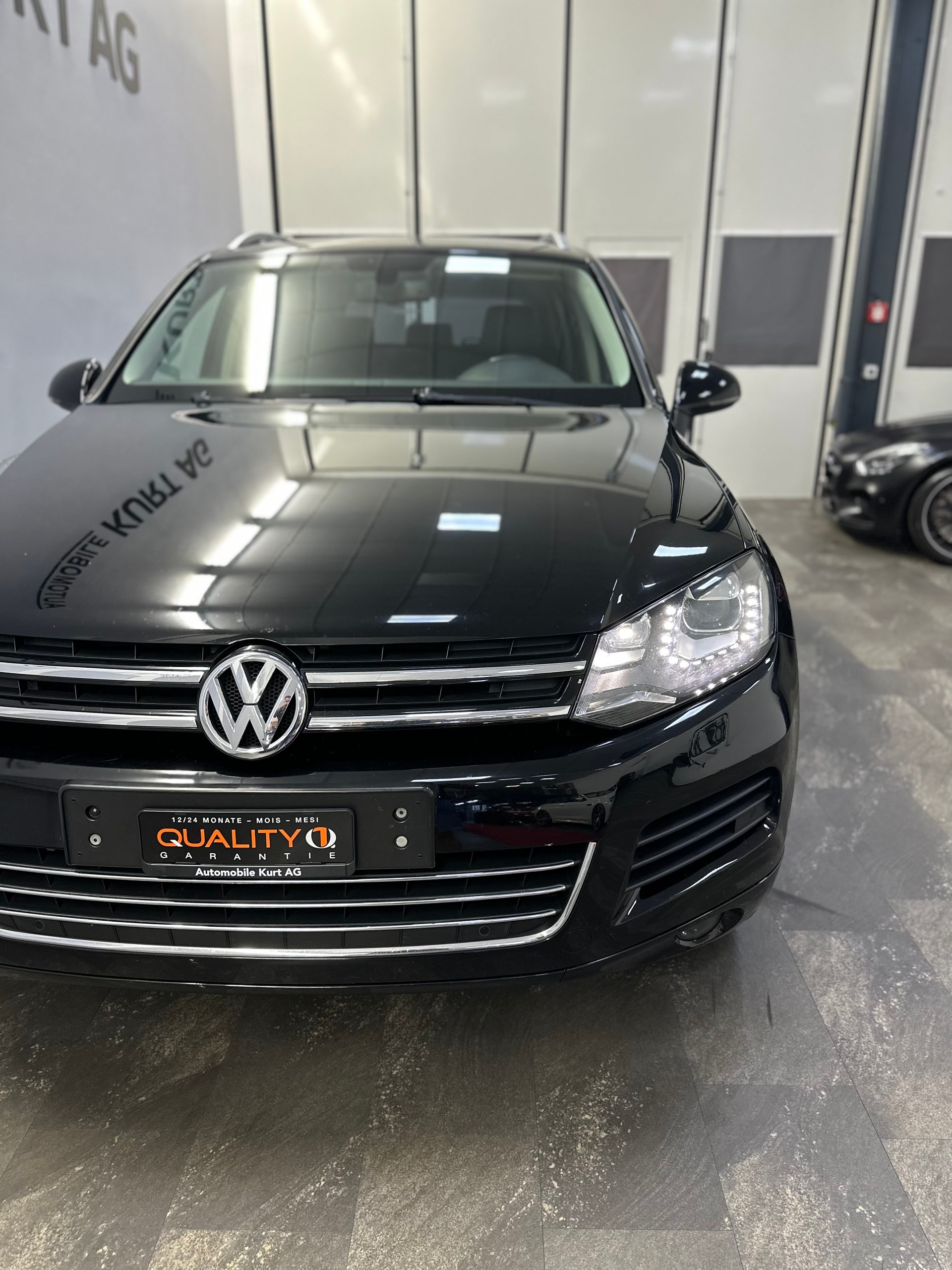 VW Touareg 3.0 TDI BlueMotion Technology Tiptronic-image-6