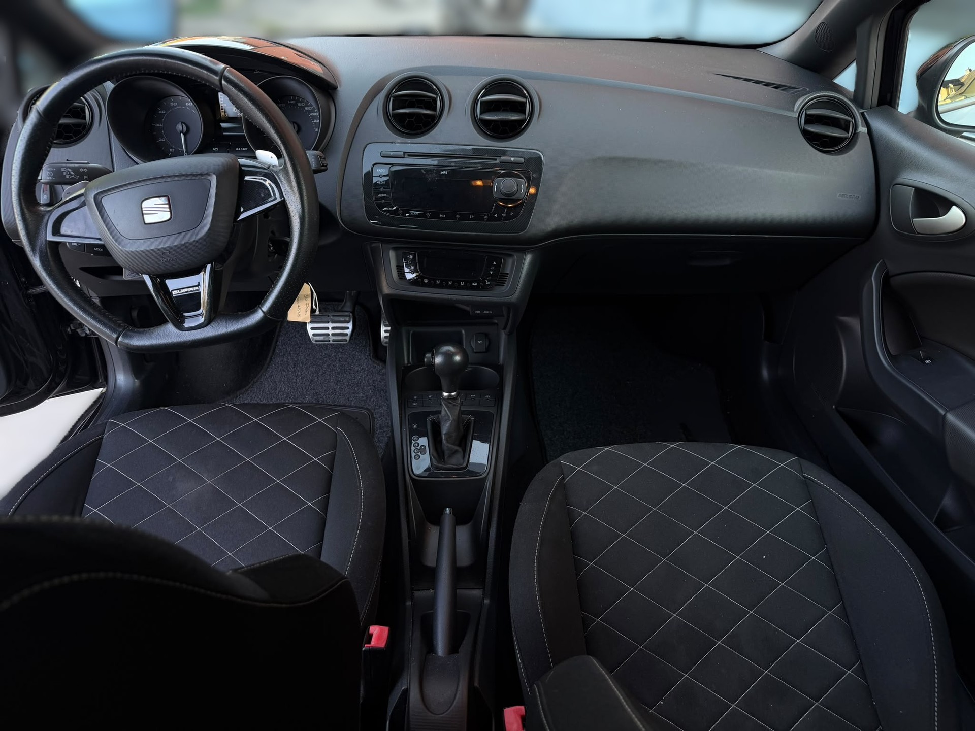 SEAT Ibiza SC 1.4 TSI Cupra R-Evolution DSG-image-10