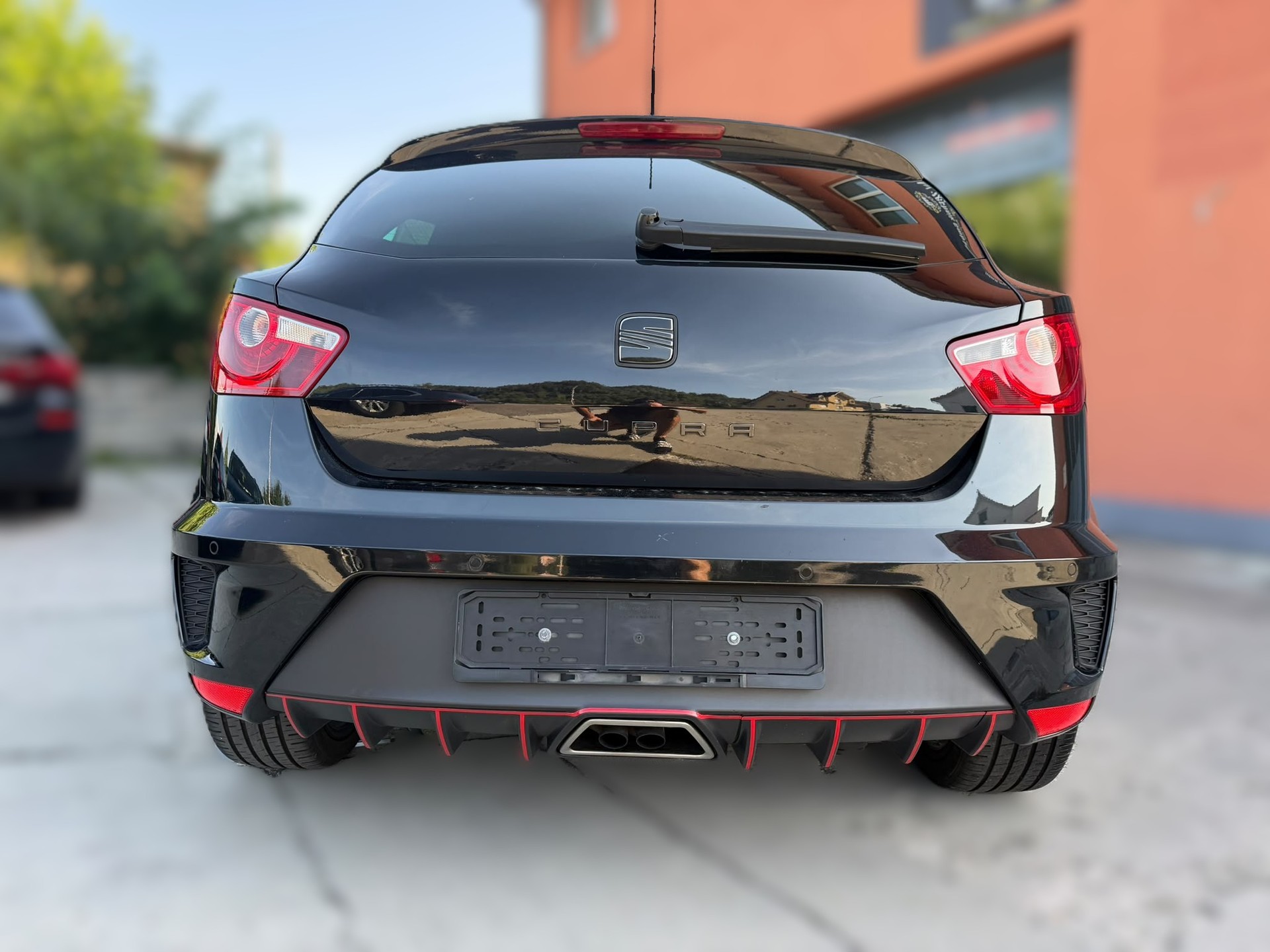 SEAT Ibiza SC 1.4 TSI Cupra R-Evolution DSG-image-4