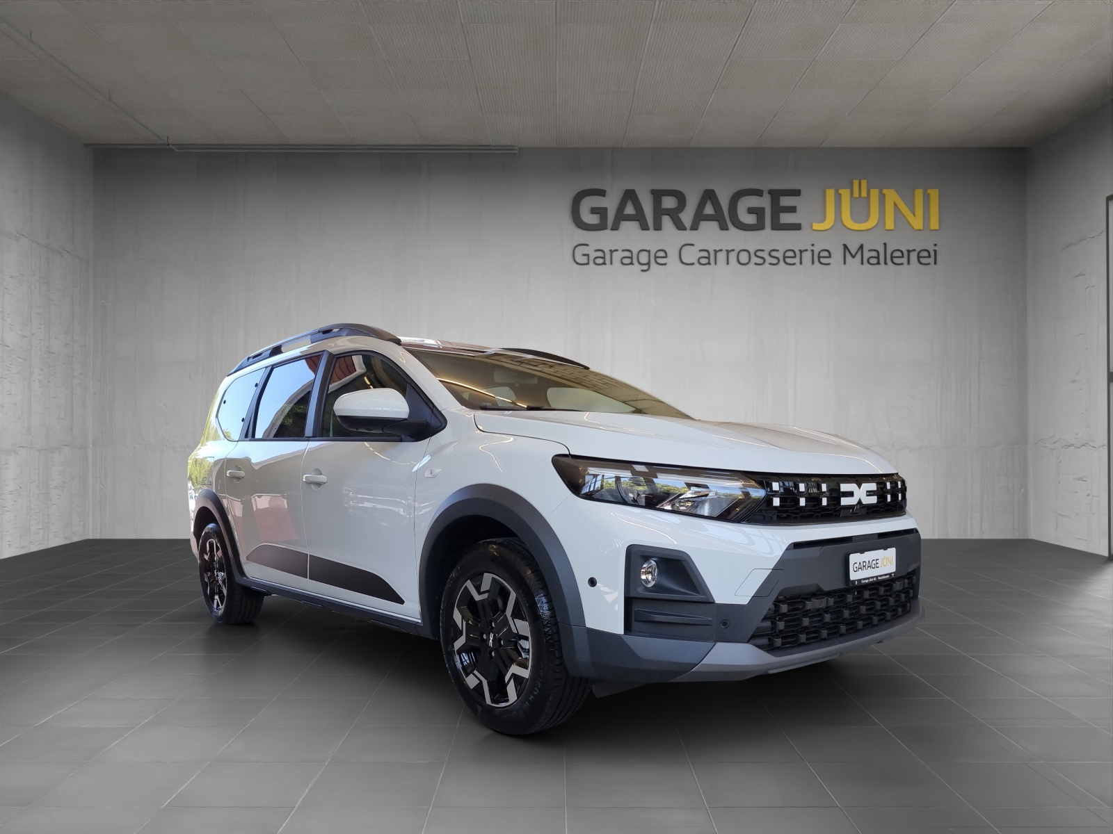 DACIA Jogger 1.8 Hybrid Journey 7-Plätze-image-0