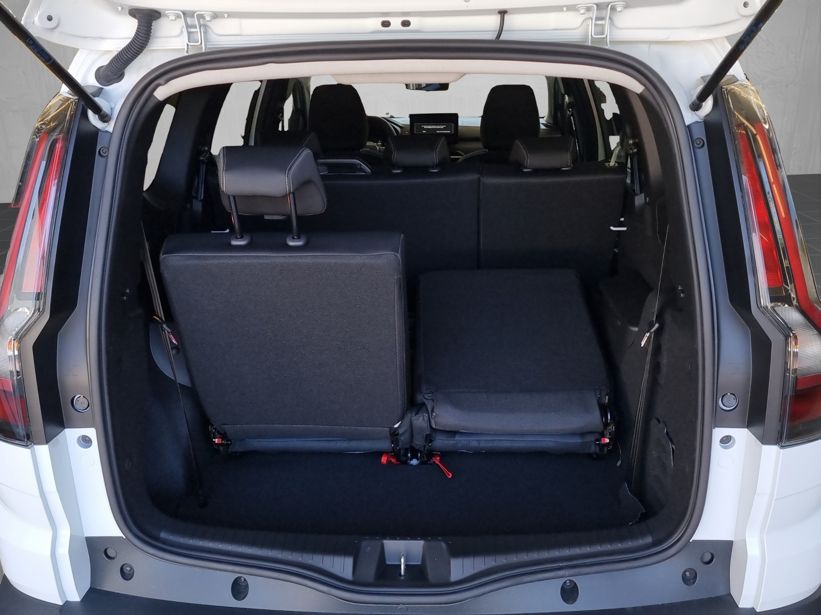 DACIA Jogger 1.8 Hybrid Journey 7-Plätze-image-9