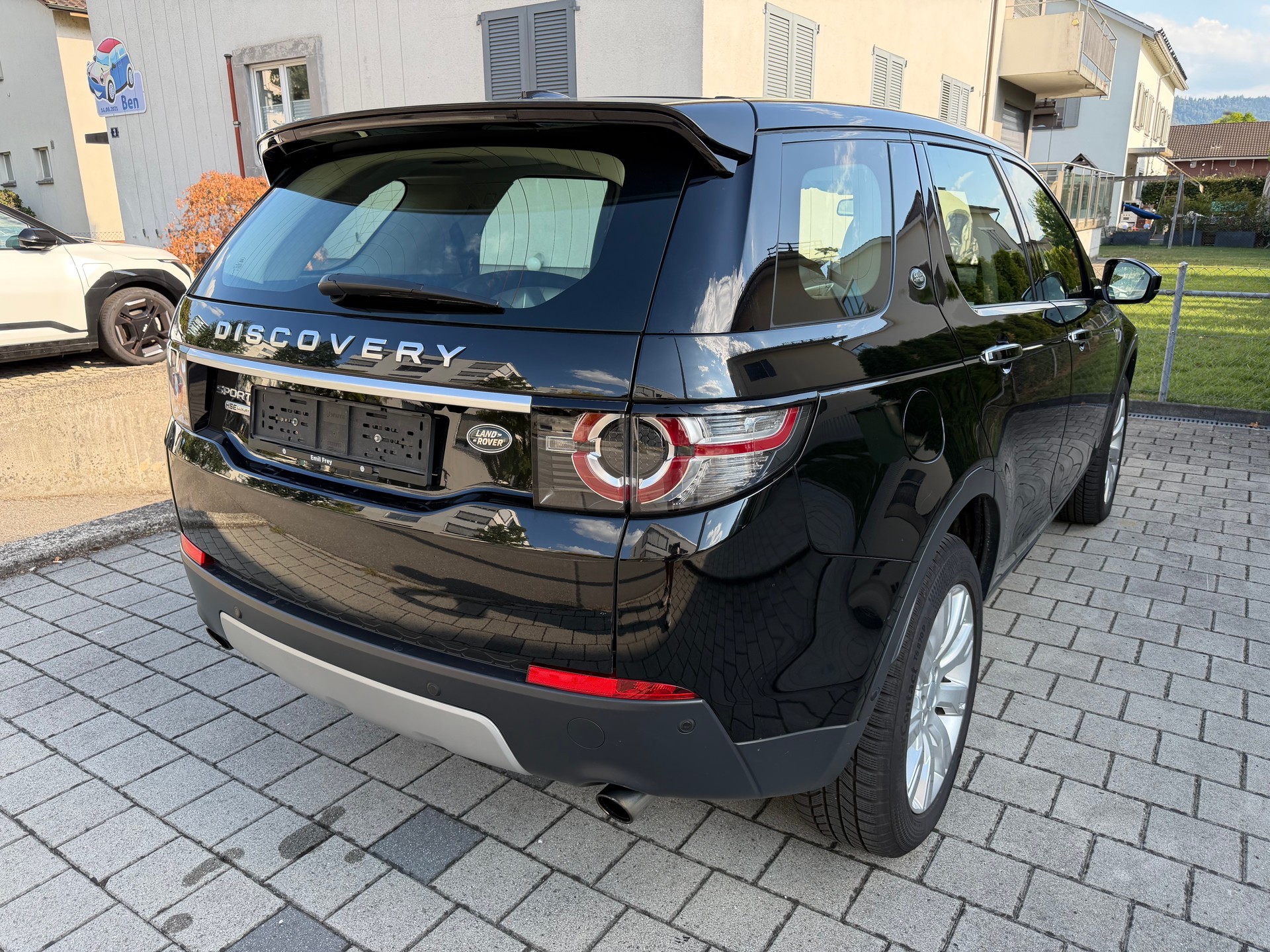 LAND ROVER Discovery Sport 2.0 Si4 HSE Luxury AT9-image-2