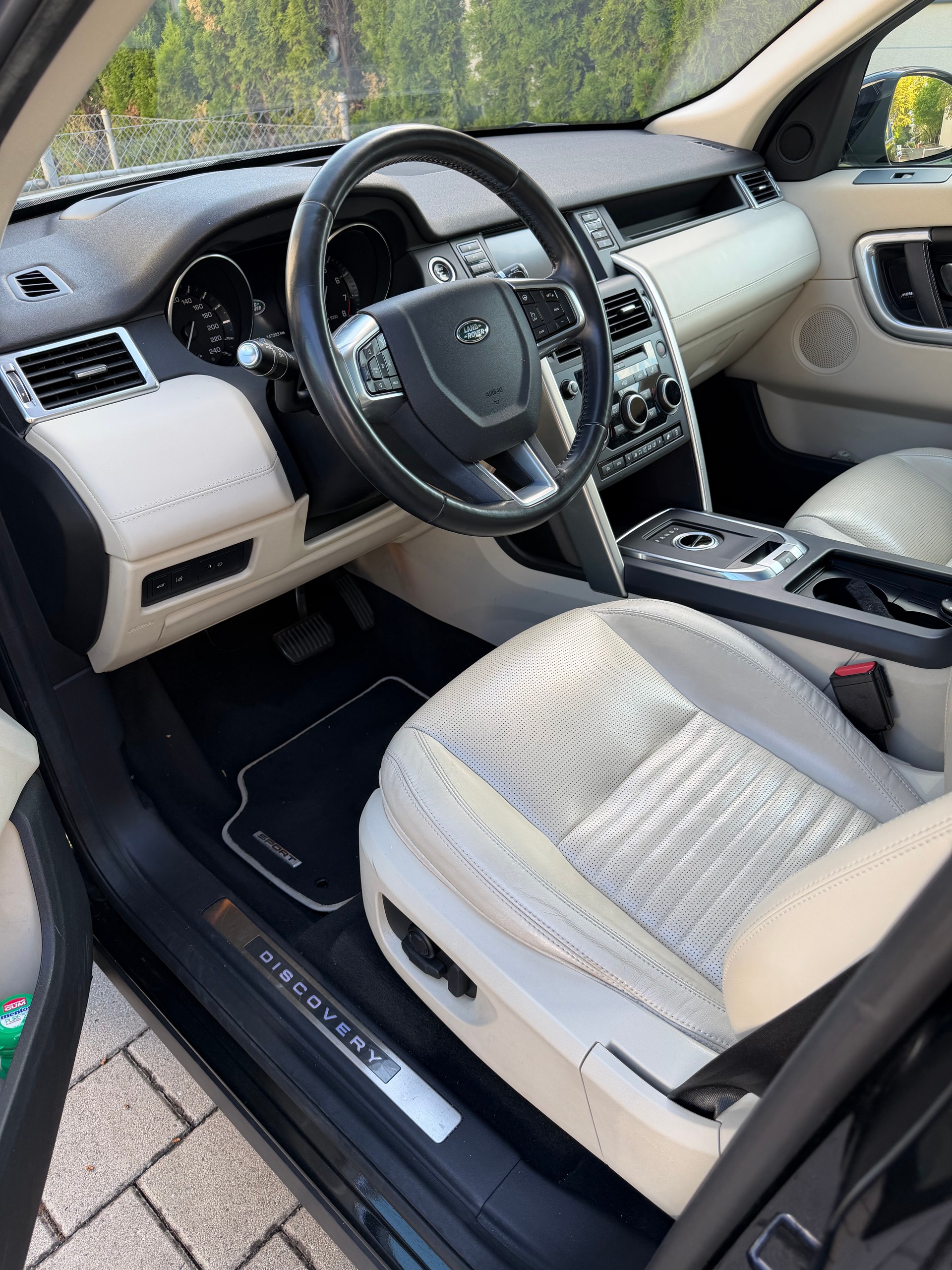LAND ROVER Discovery Sport 2.0 Si4 HSE Luxury AT9-image-5