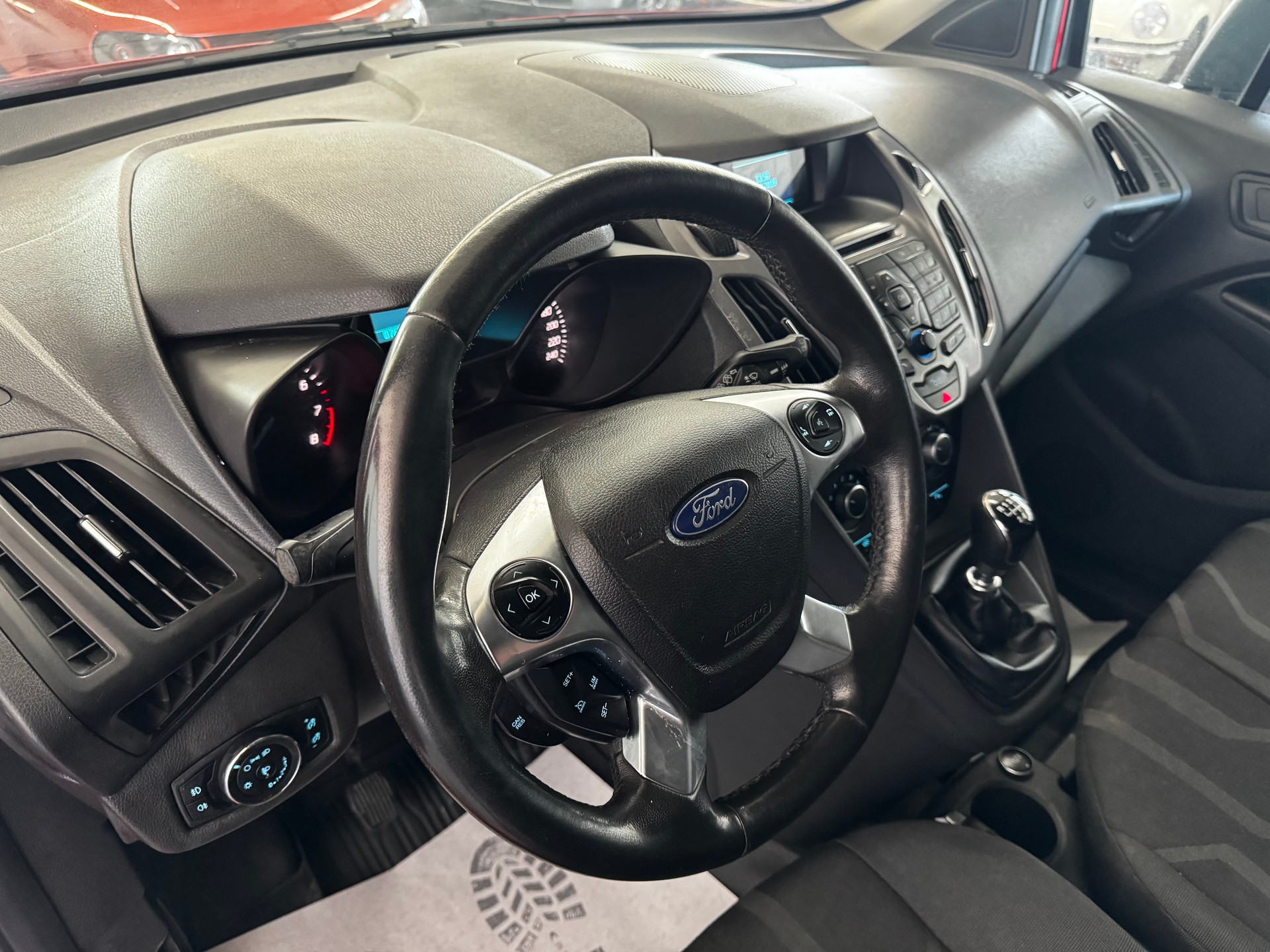FORD Transit Connect Van T210 1.0 EcoBoost Trend-image-12