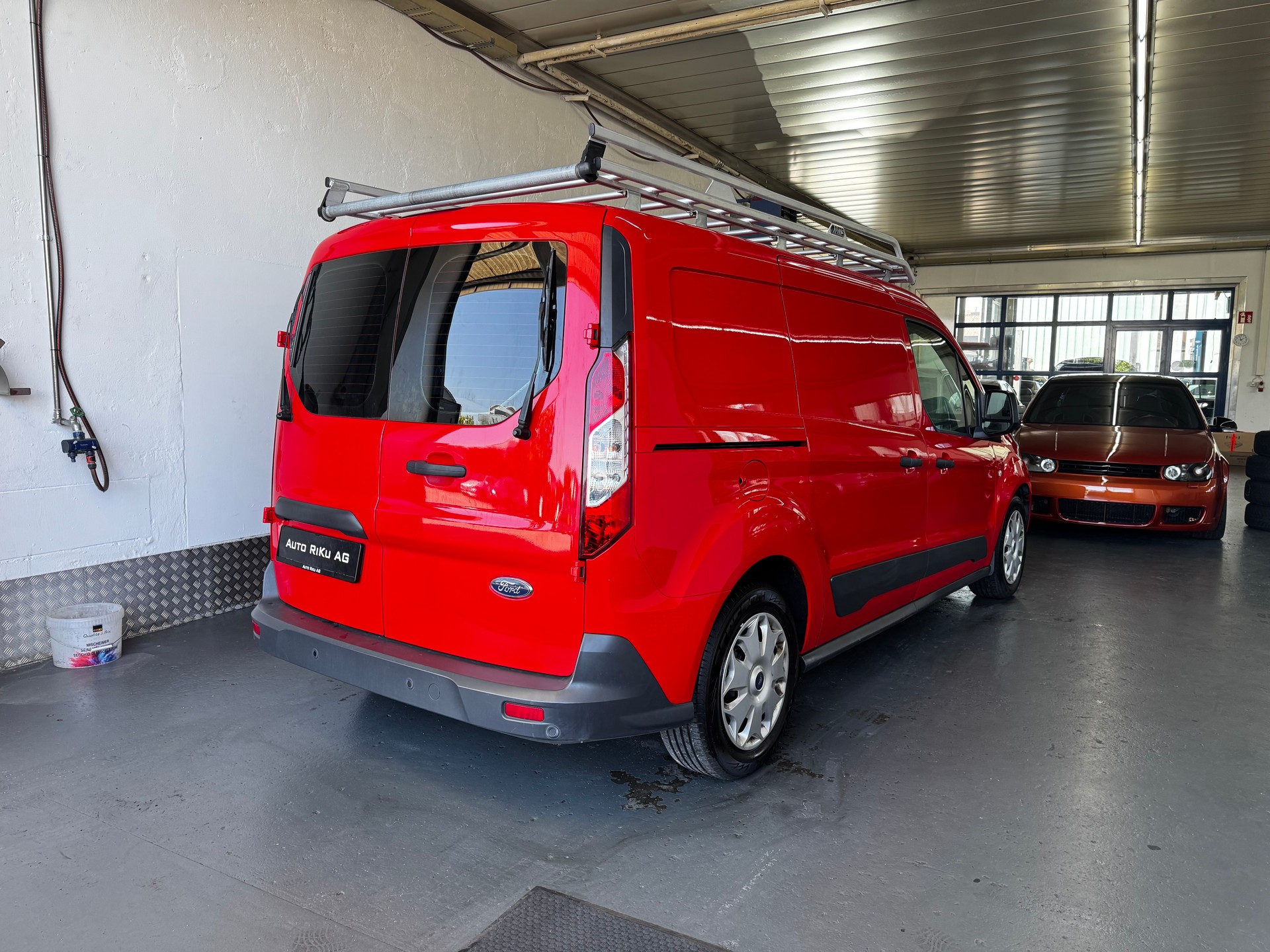 FORD Transit Connect Van T210 1.0 EcoBoost Trend-image-9