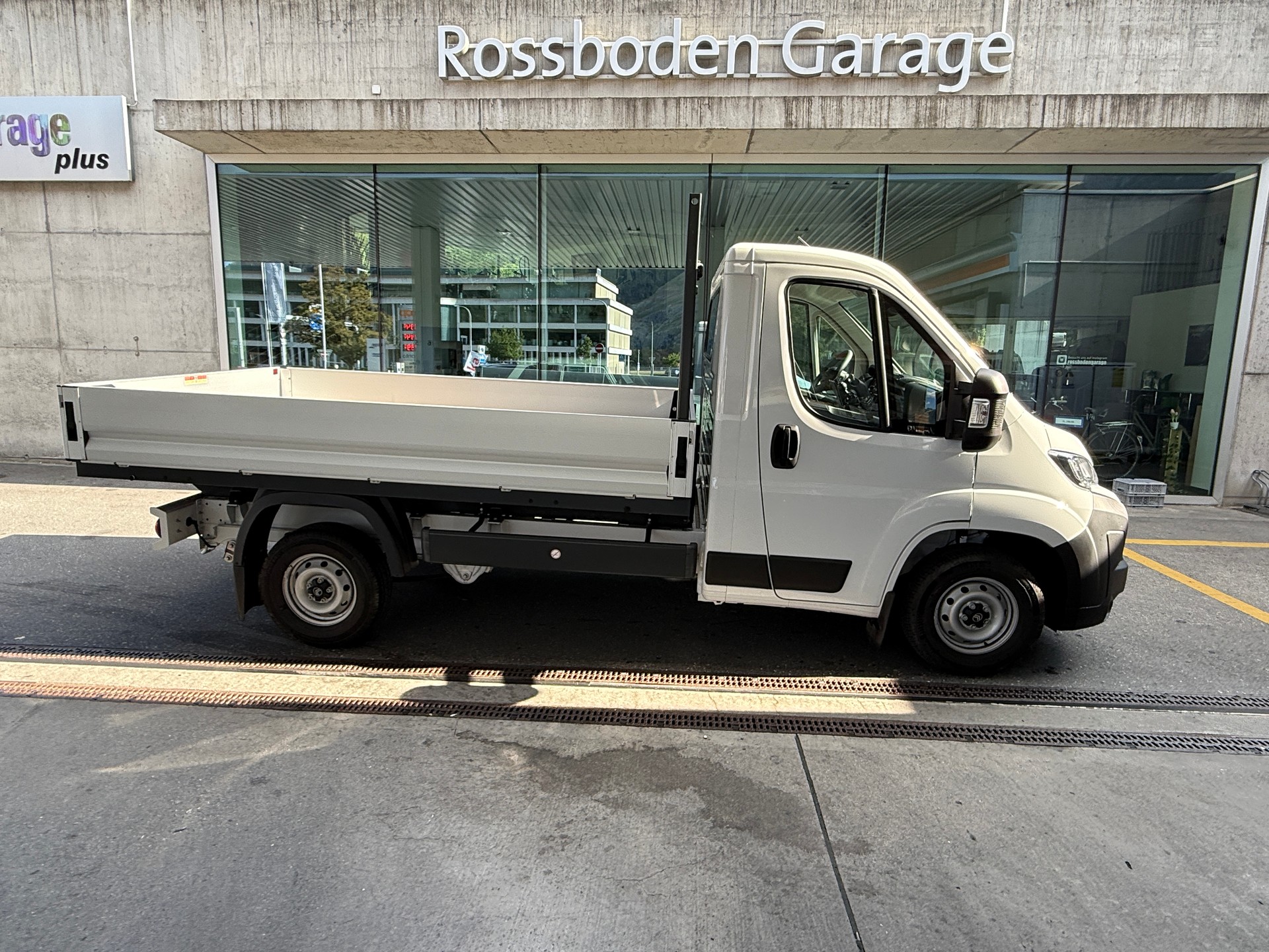 CITROEN Jumper 35 2.2 BlueHDi 120 L2-image-1