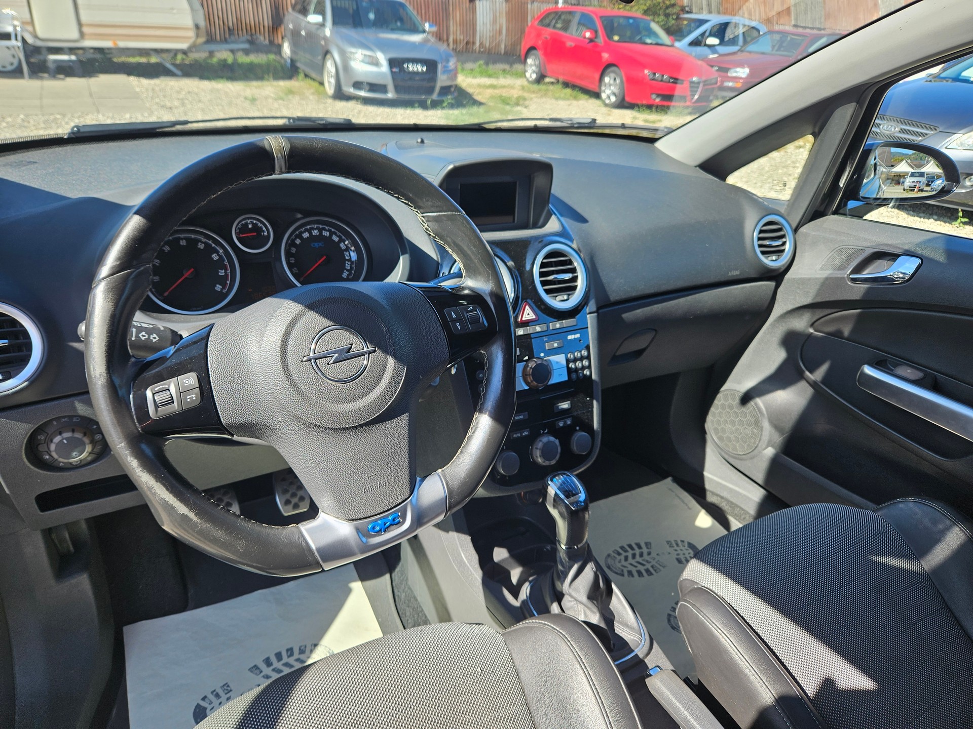 OPEL Corsa 1.6 Turbo OPC-image-10