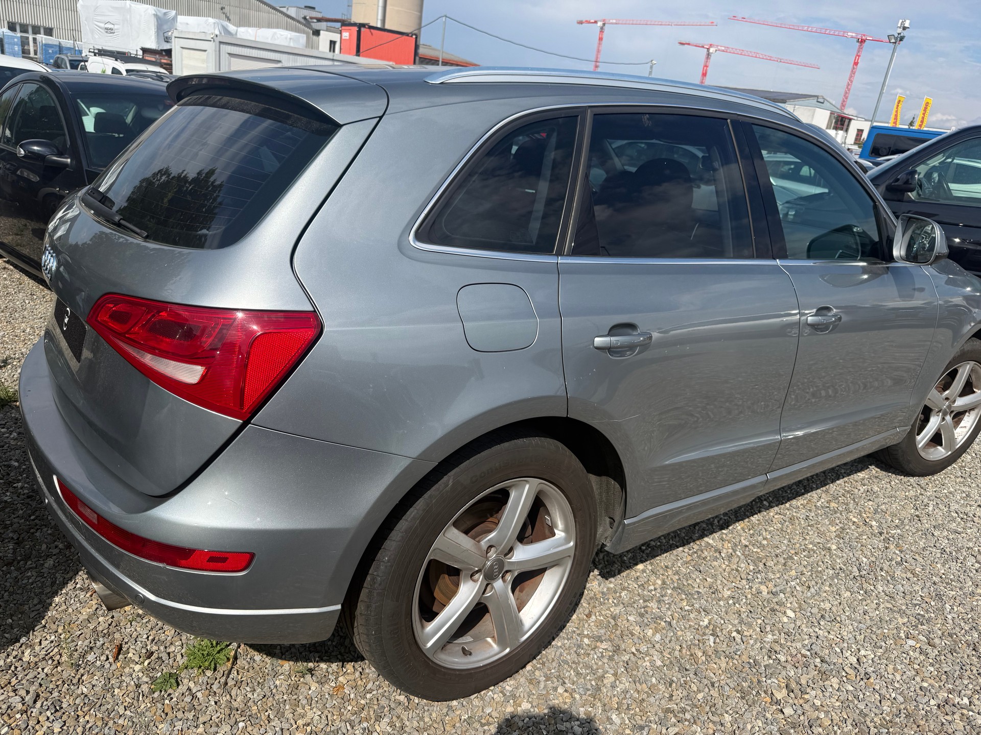 AUDI Q5 2.0 TFSI quattro-image-3