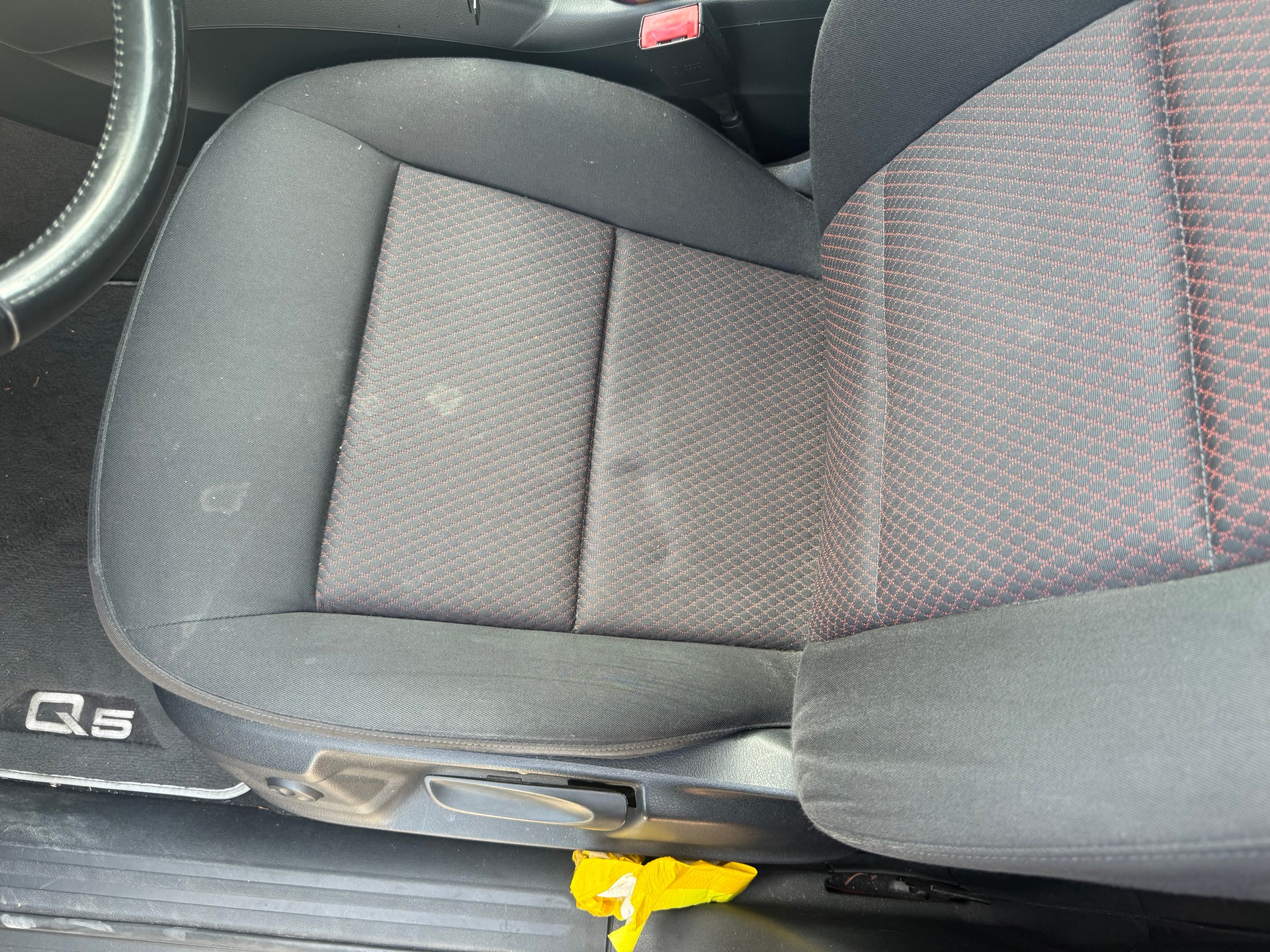 AUDI Q5 2.0 TFSI quattro-image-5