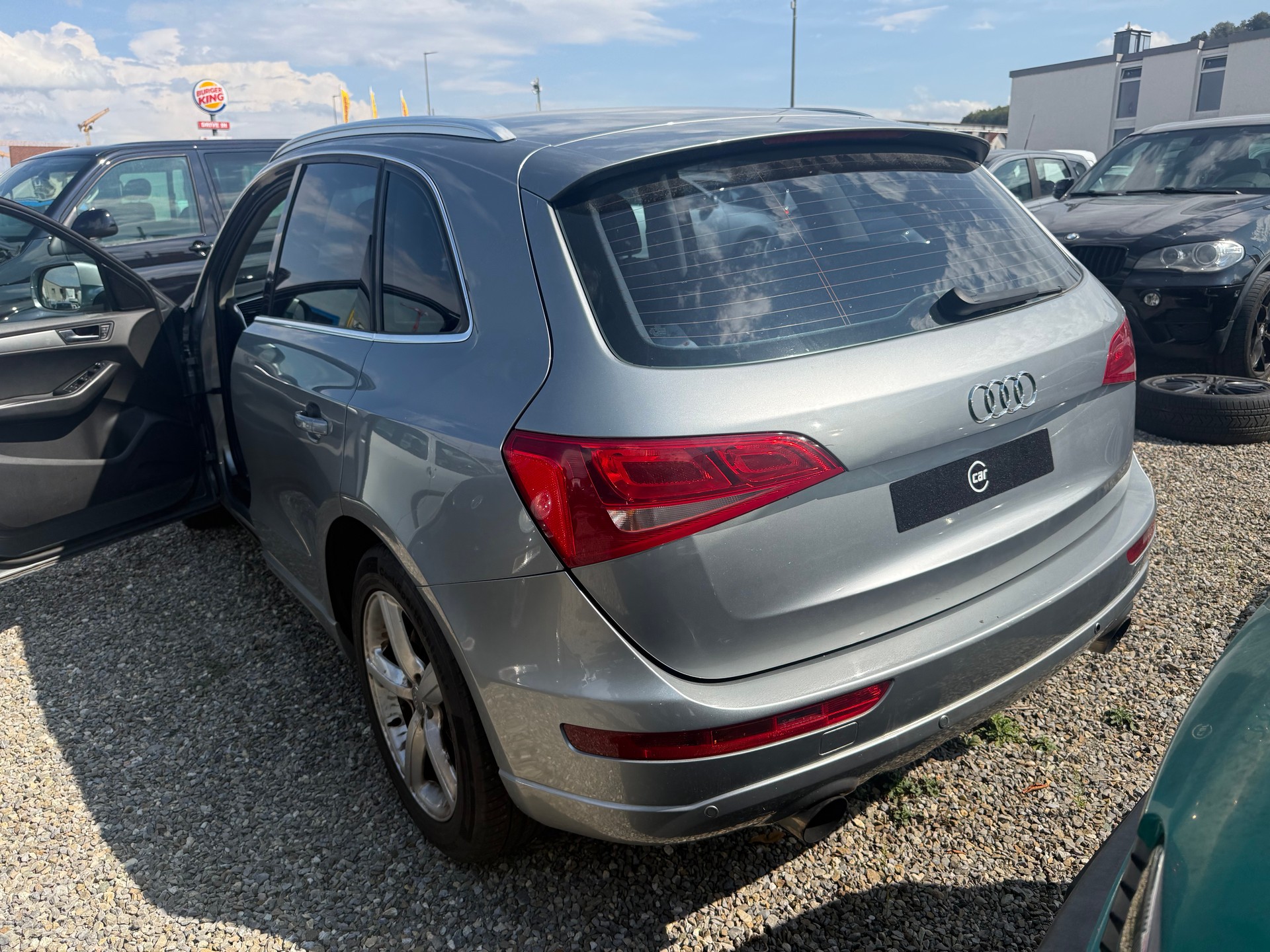 AUDI Q5 2.0 TFSI quattro-image-2