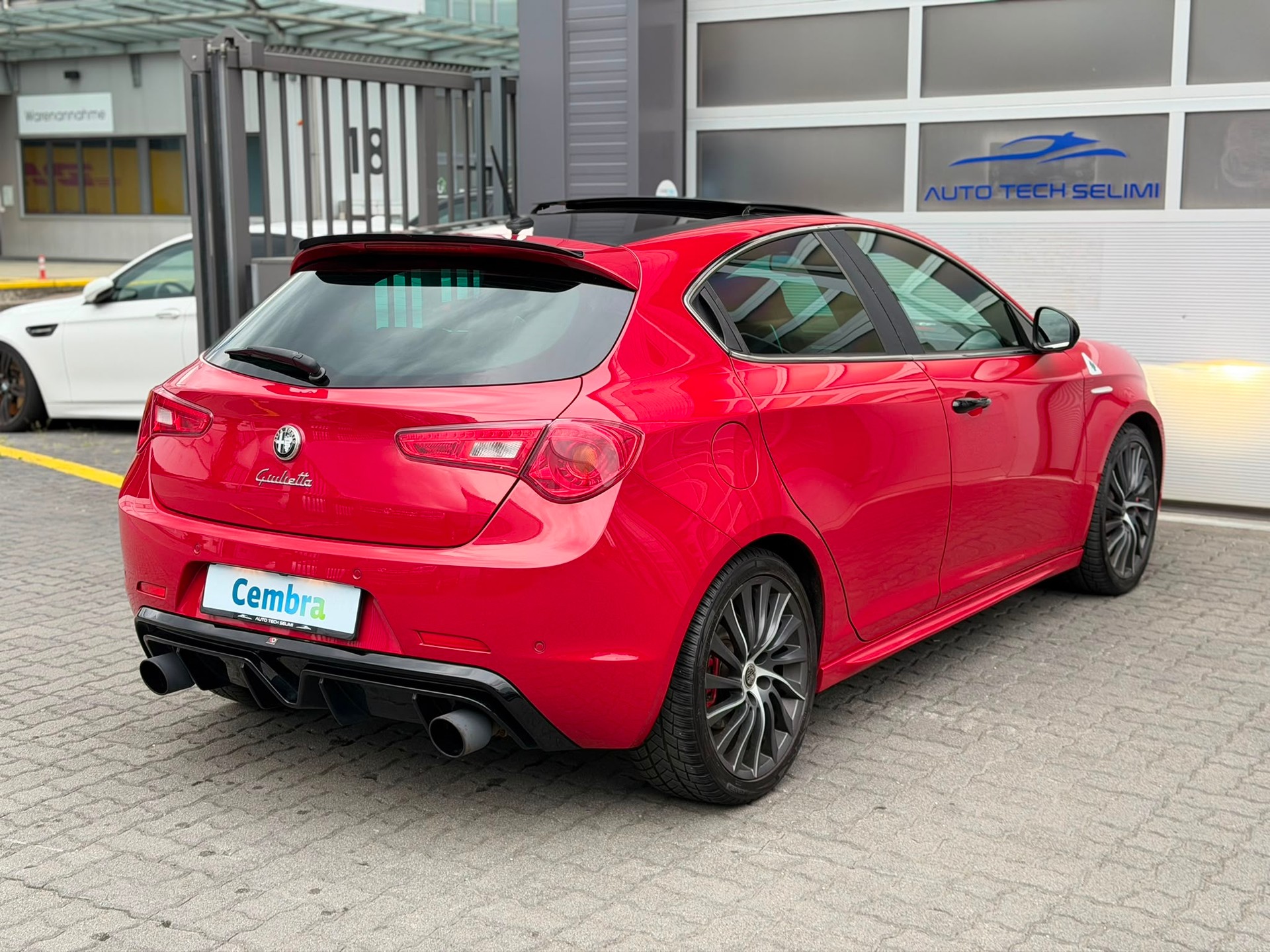 ALFA ROMEO Giulietta 1750 TBi Quadrifoglio Verde TCT-image-11