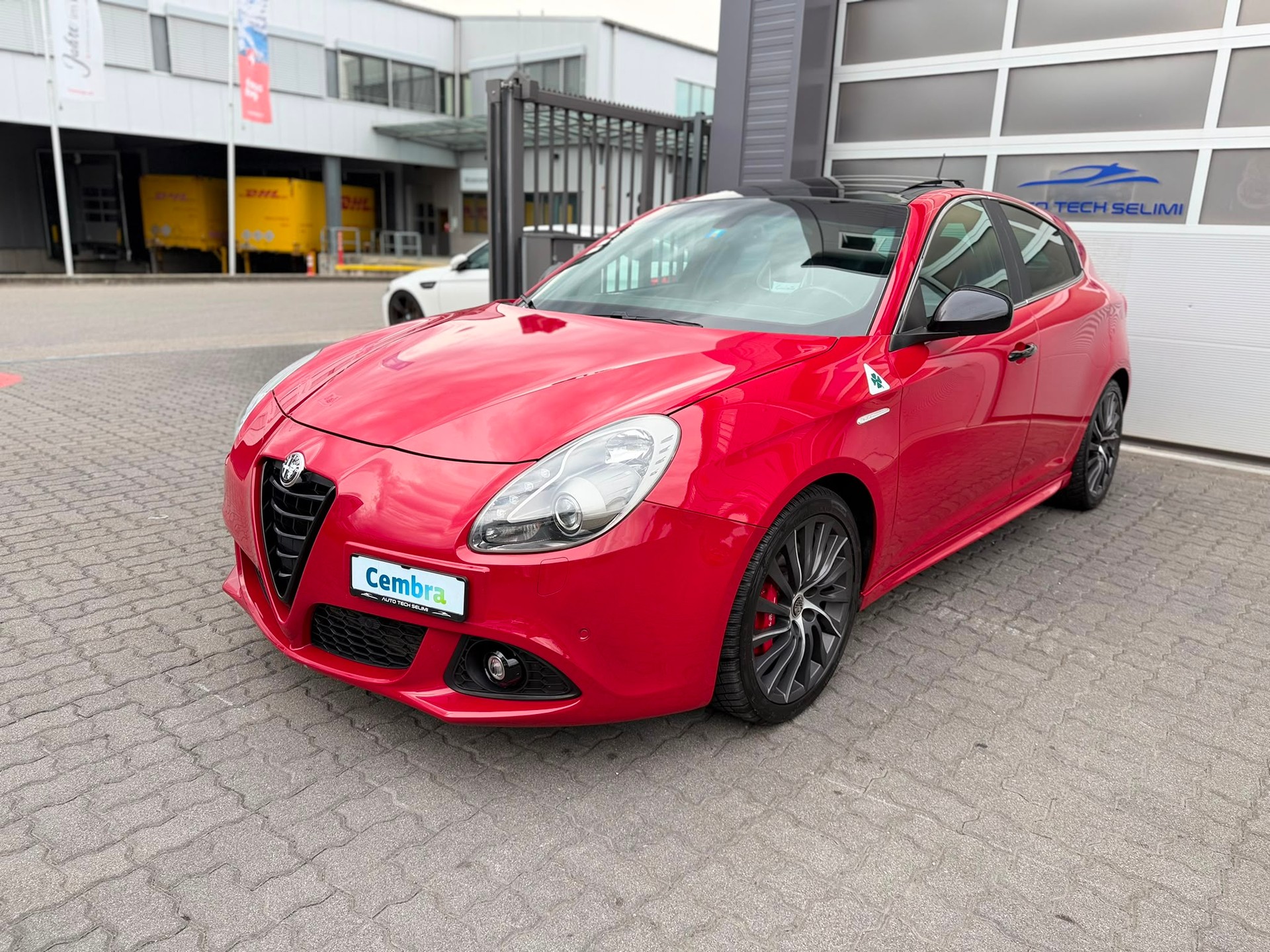 ALFA ROMEO Giulietta 1750 TBi Quadrifoglio Verde TCT-image-2