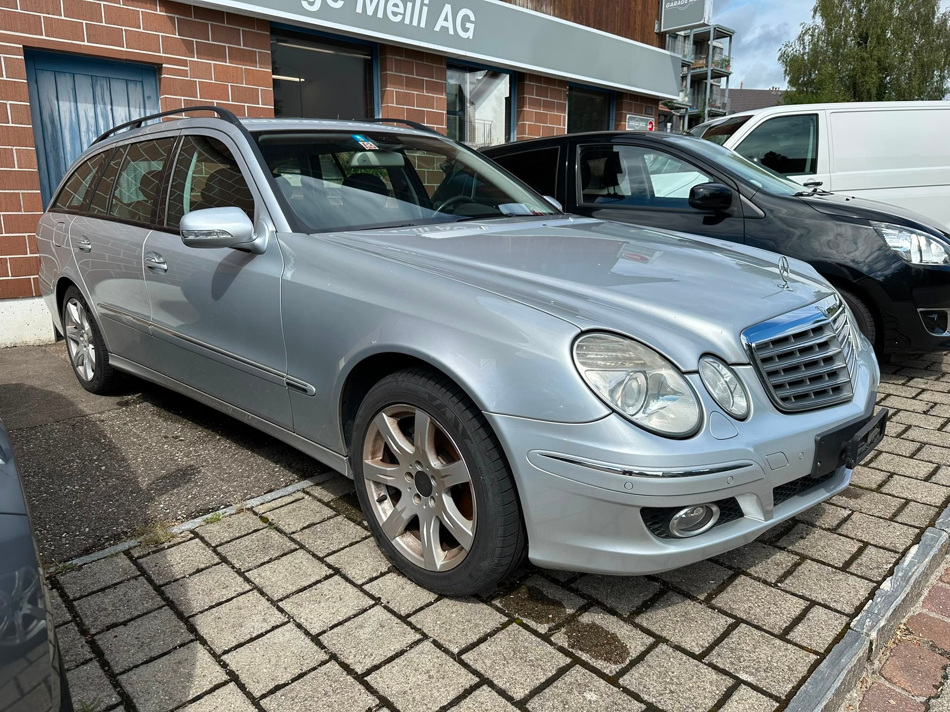 MERCEDES-BENZ E 350 Elégance 4Matic Automatic-image-0