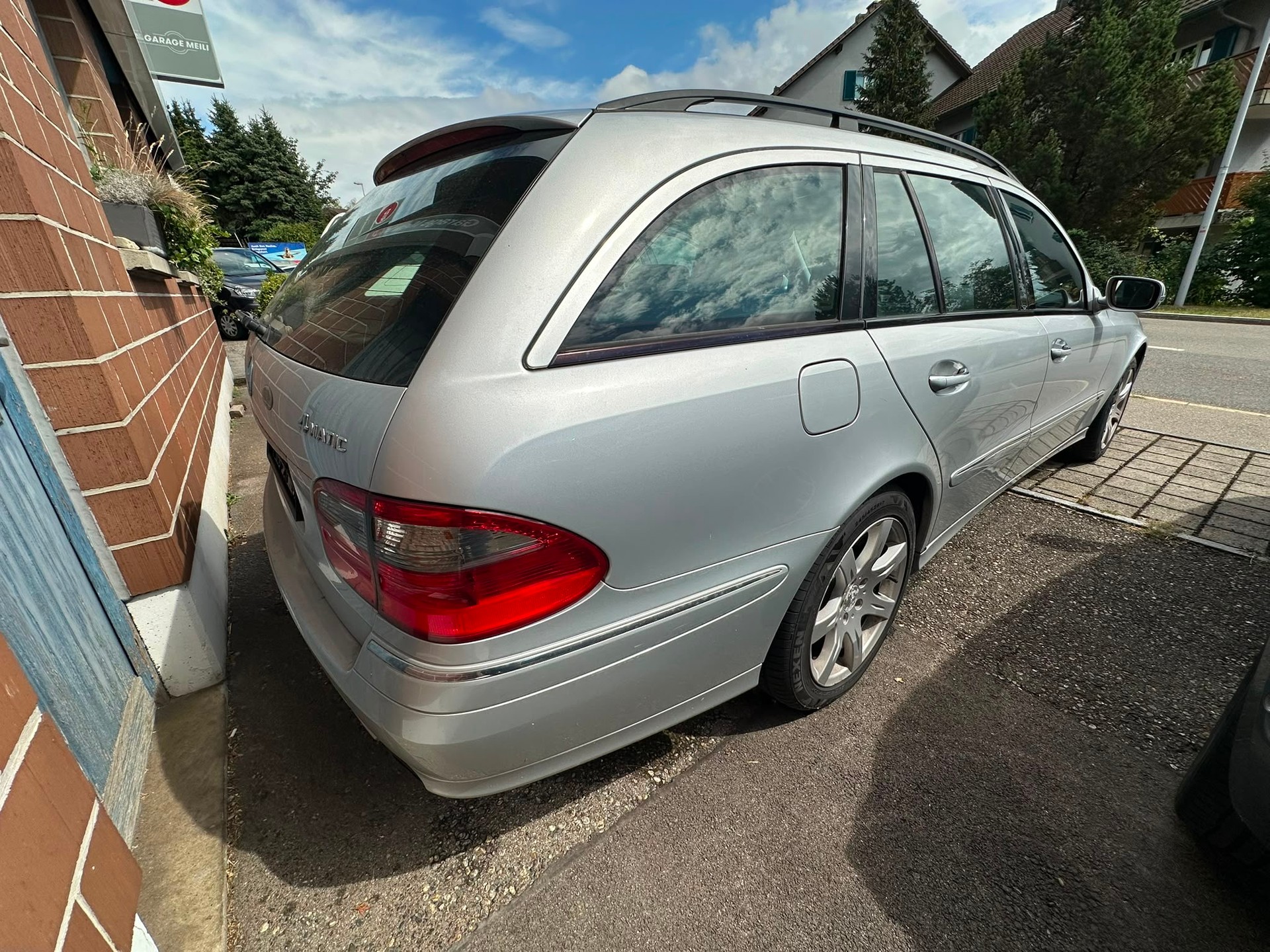 MERCEDES-BENZ E 350 Elégance 4Matic Automatic-image-2