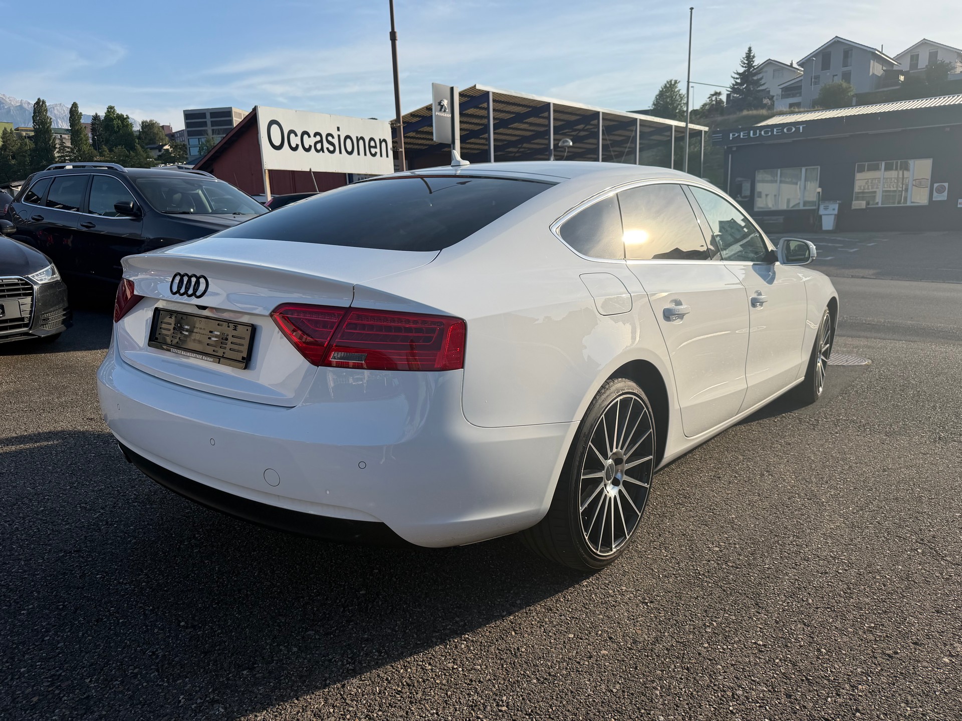 AUDI A5 Sportback 2.0 TDI-image-3