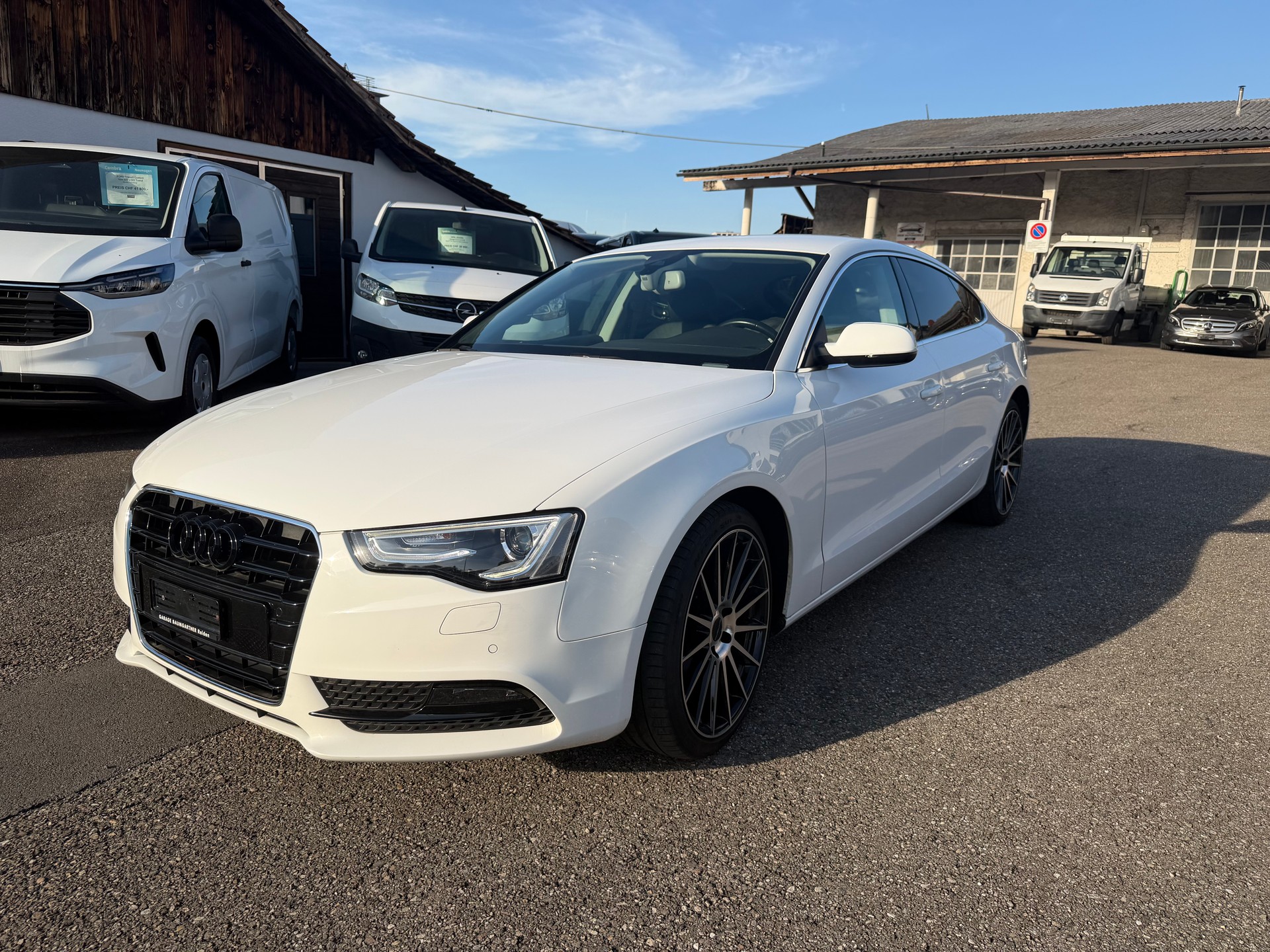 AUDI A5 Sportback 2.0 TDI-image-6