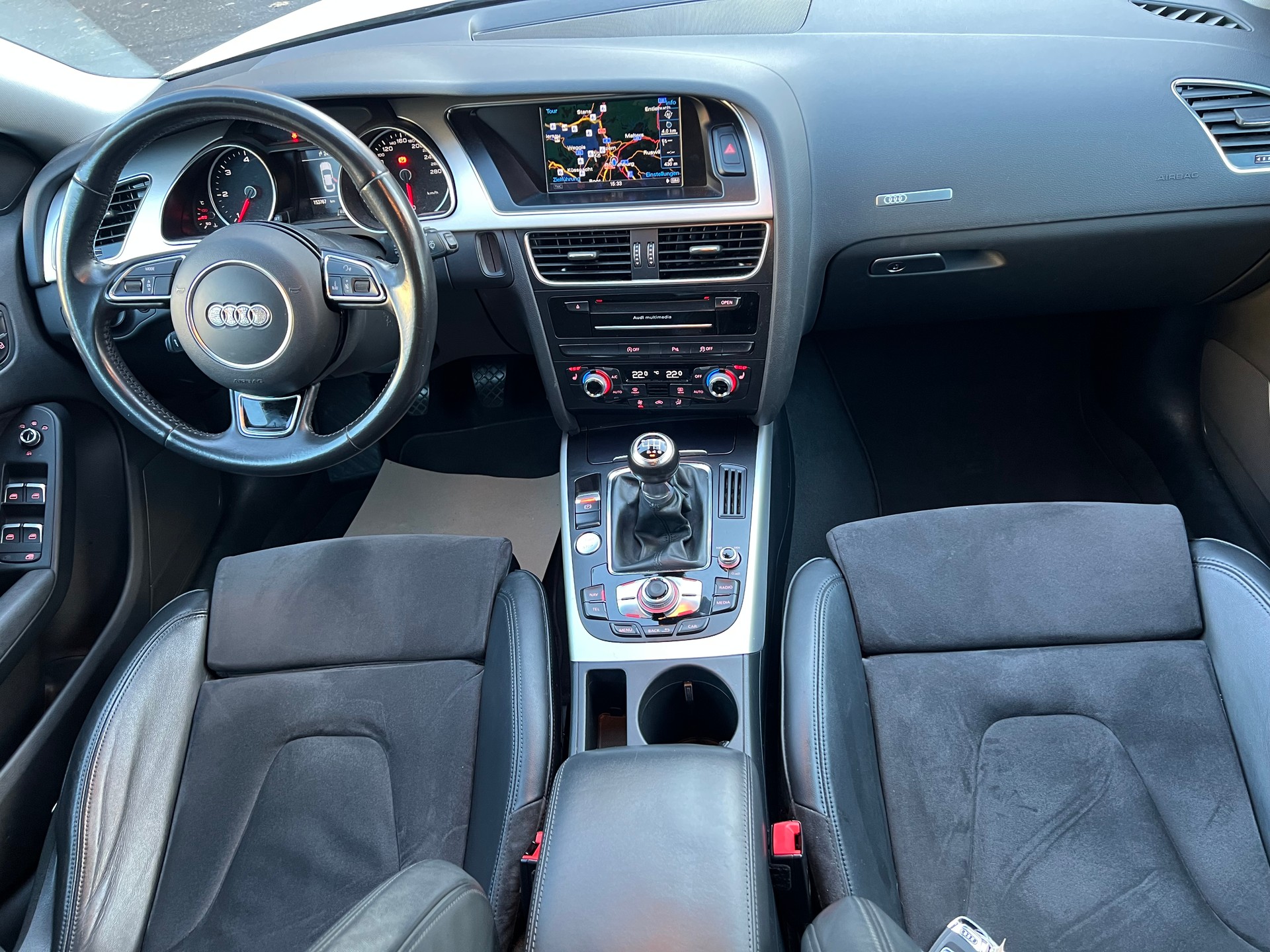 AUDI A5 Sportback 2.0 TDI-image-7
