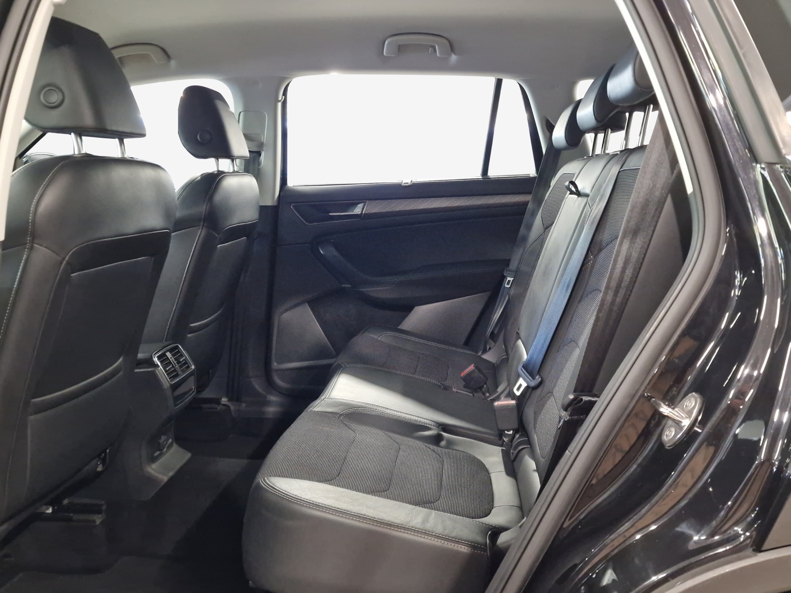 SKODA Kodiaq 2.0 TSI 4x4 Style-image-11