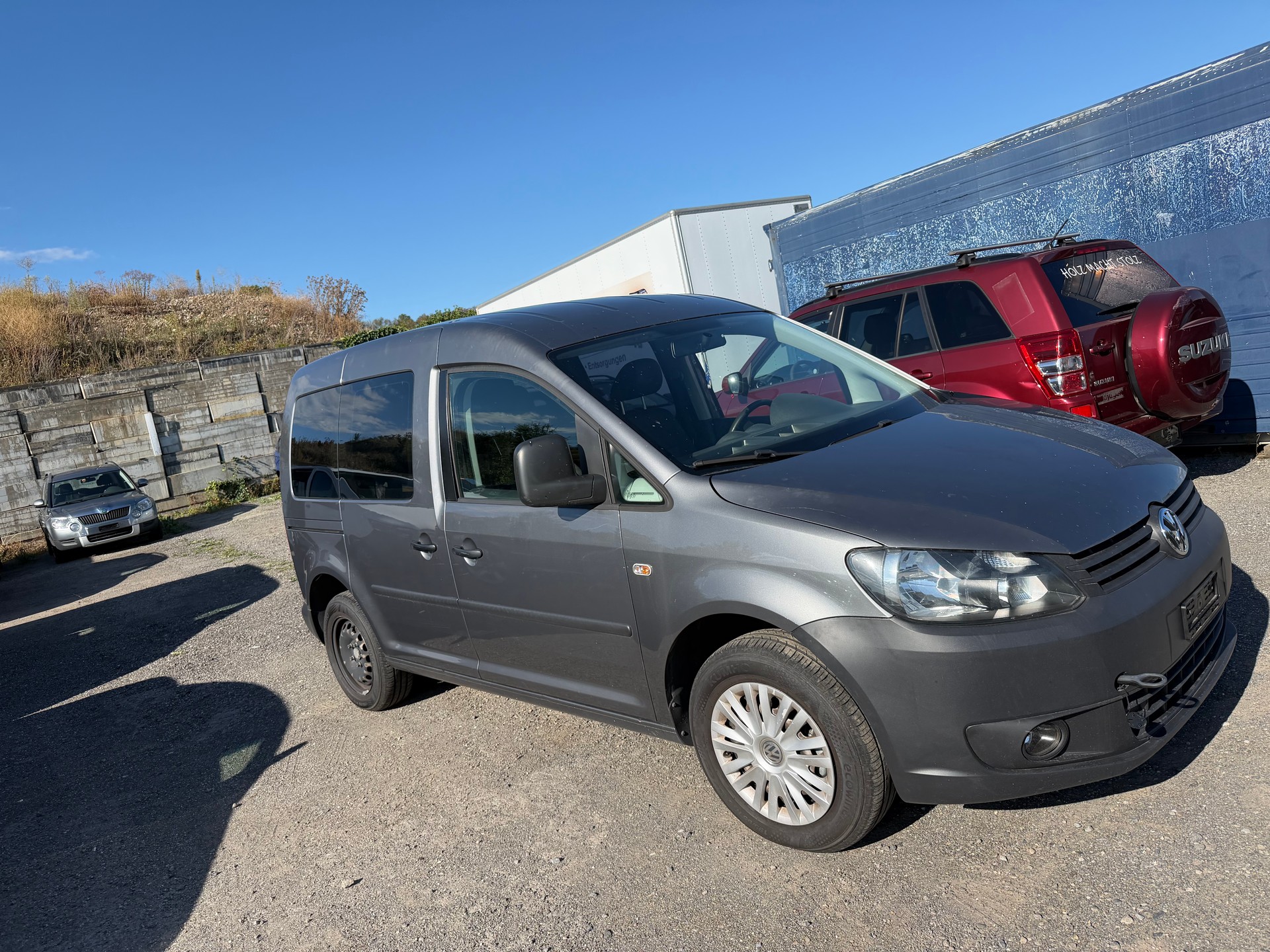 VW Caddy Maxi 1.6 TDI CR Blue Motion Family-image-1