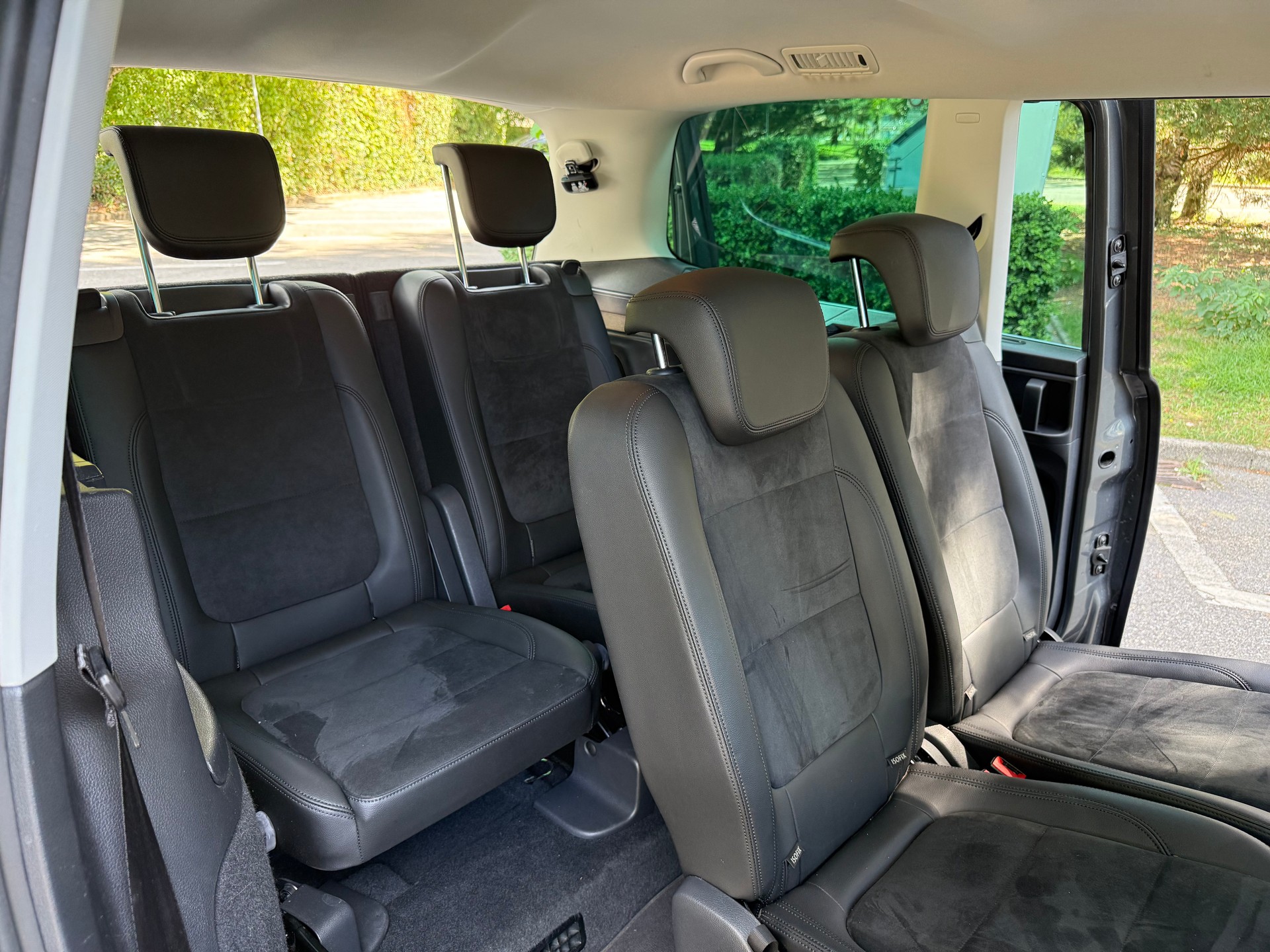 VW Sharan 2.0 TDI BMT Highline DSG -7 Places-image-6