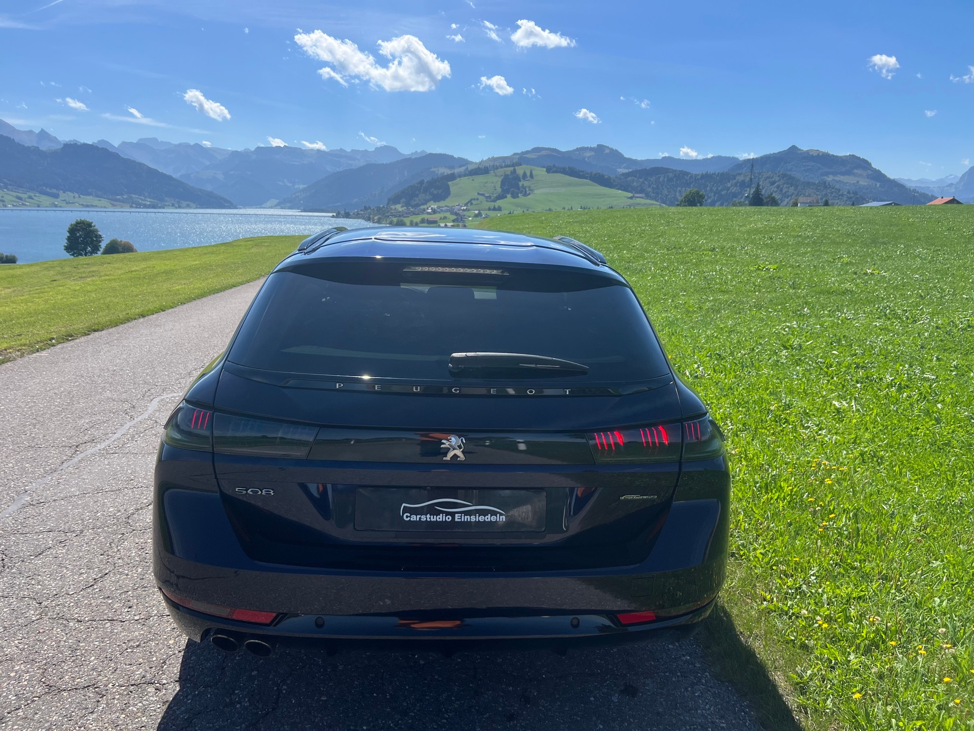 PEUGEOT 508 SW 2.0 Blue HDI GT Line EAT8-image-4