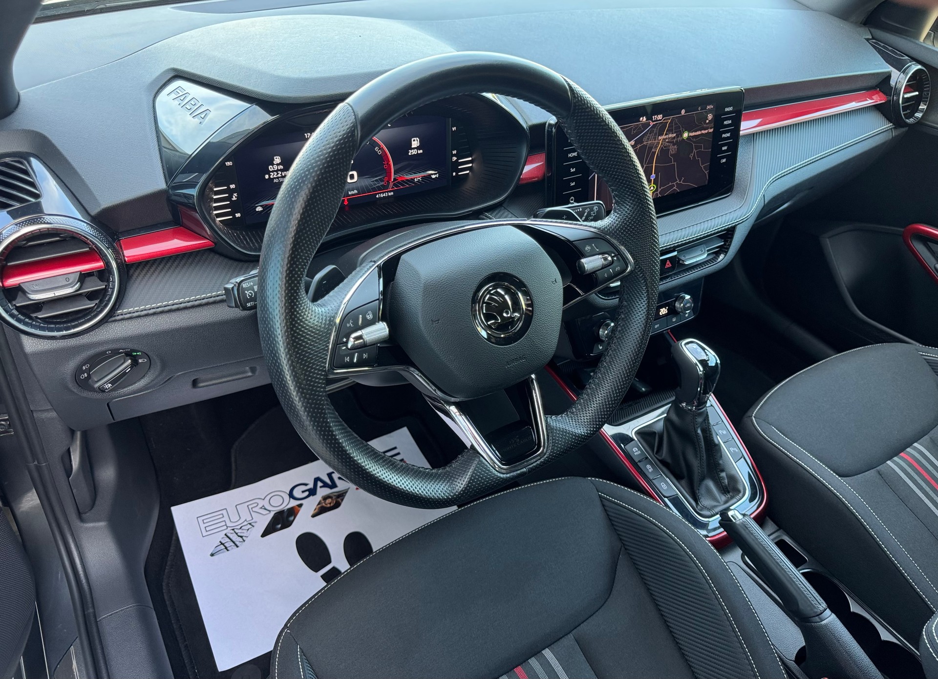 SKODA Fabia 1.0 TSI Monte Carlo DSG-image-2