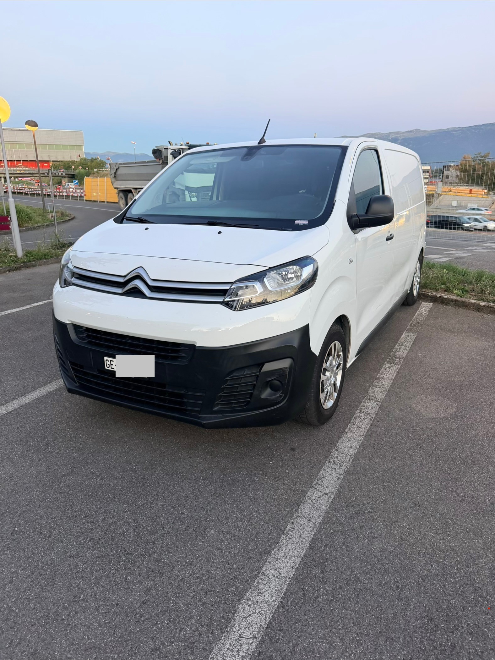 CITROEN 1.6 BlueHDi 95 Komfort-image-5
