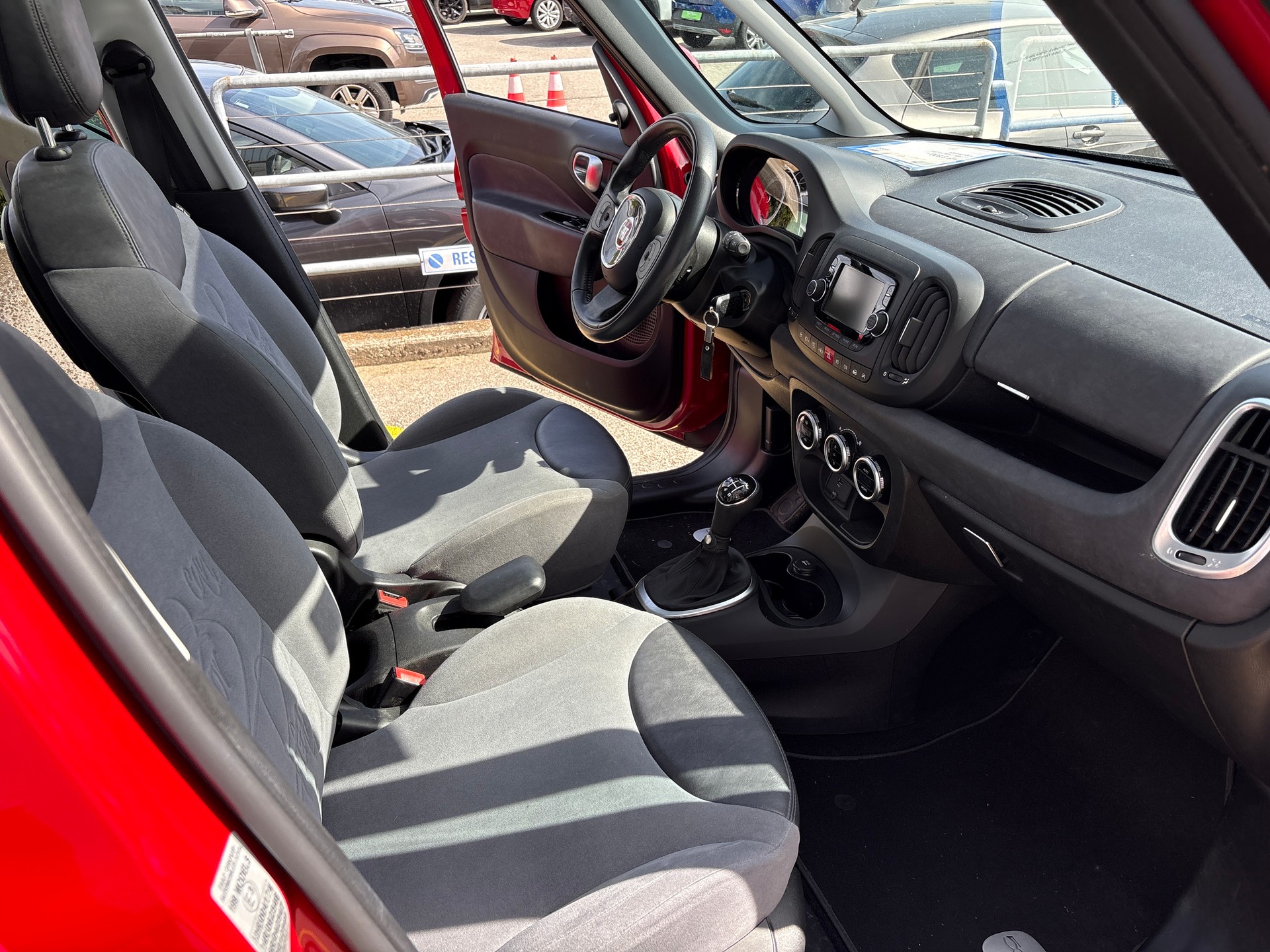 FIAT 500L Living 1.3 JTD Lounge Dualogic-image-9