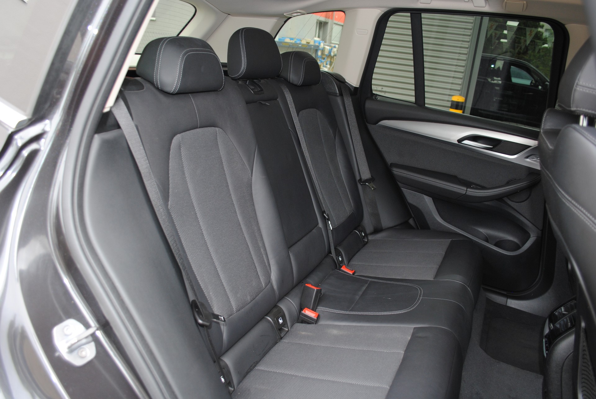 BMW X3 xDrive 20i xLine Steptronic-image-16