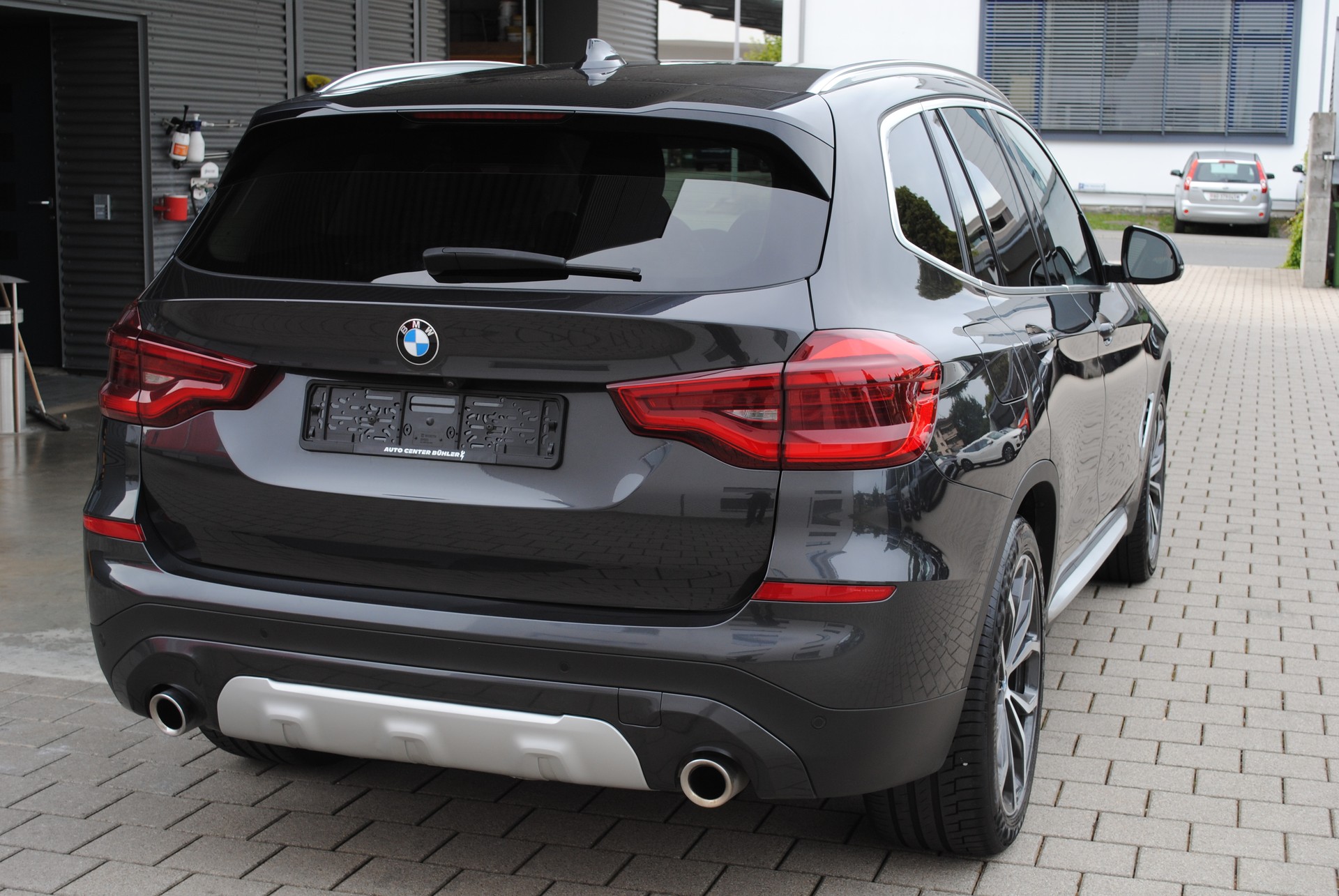 BMW X3 xDrive 20i xLine Steptronic-image-5